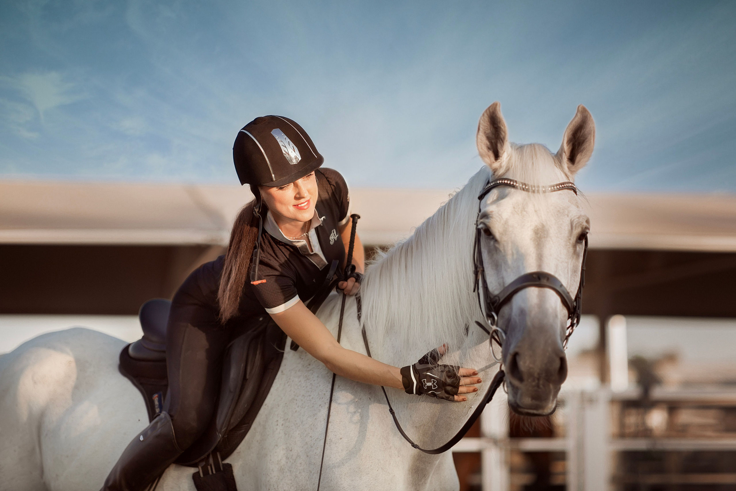 With horses and camels. Photographer in Dubai | Dmitriy Gromov — Photoshoots, Events & Luxury Photography