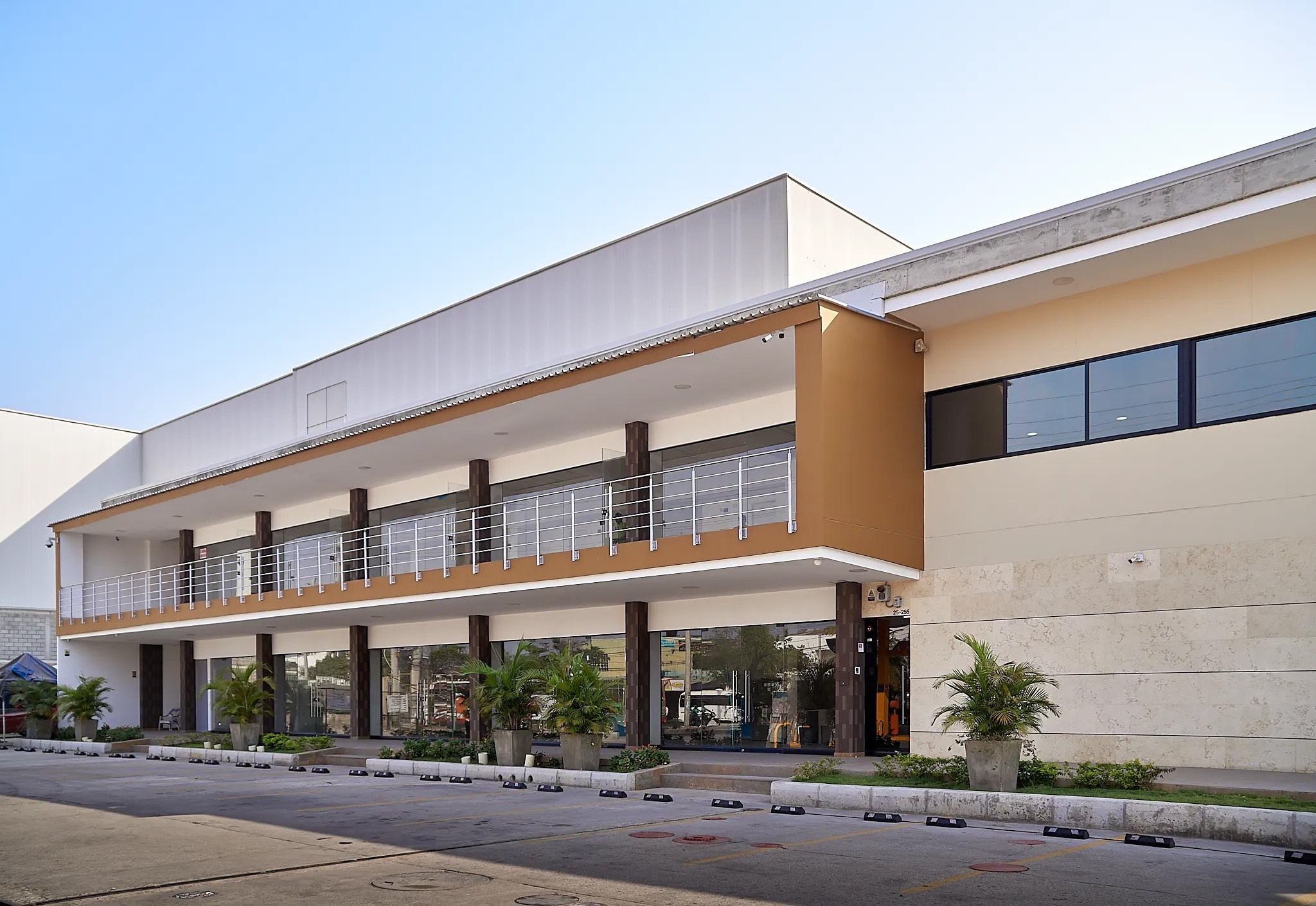 Sesión fotográfica arquitectónica Mall Comercial El Bosque