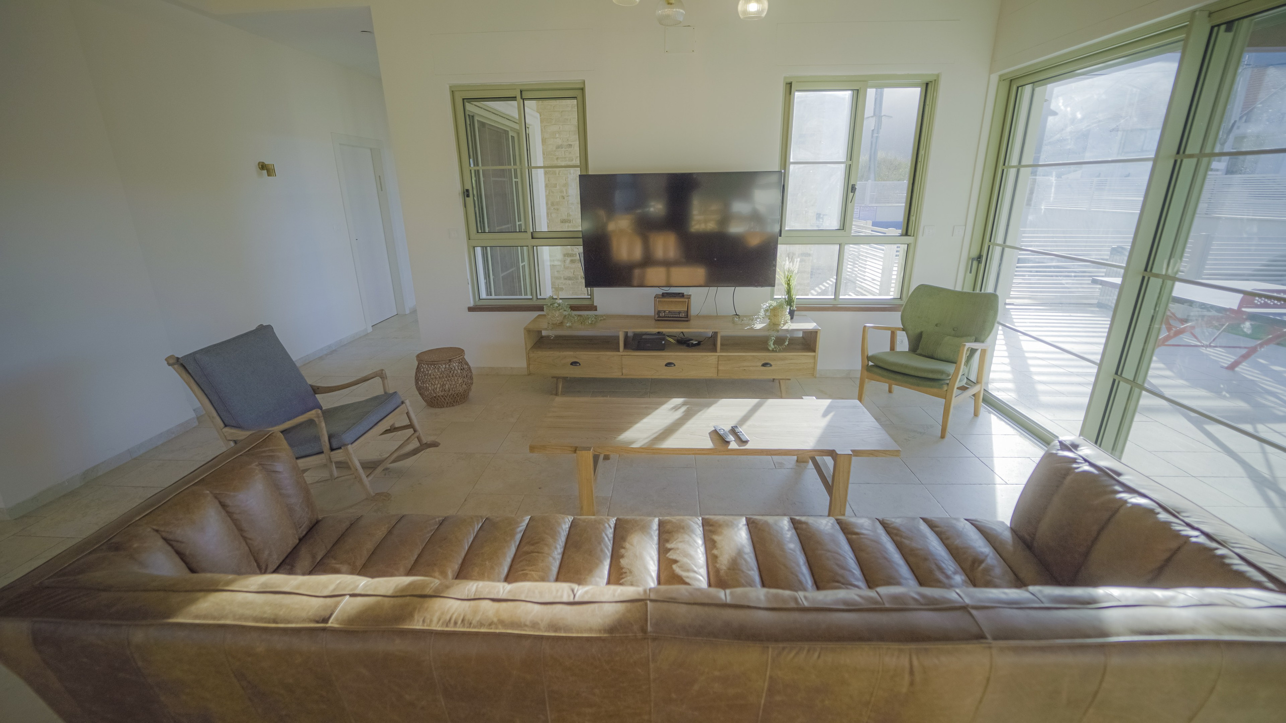 נדל"ן ובתים. יותם שחר צילום ועריכה