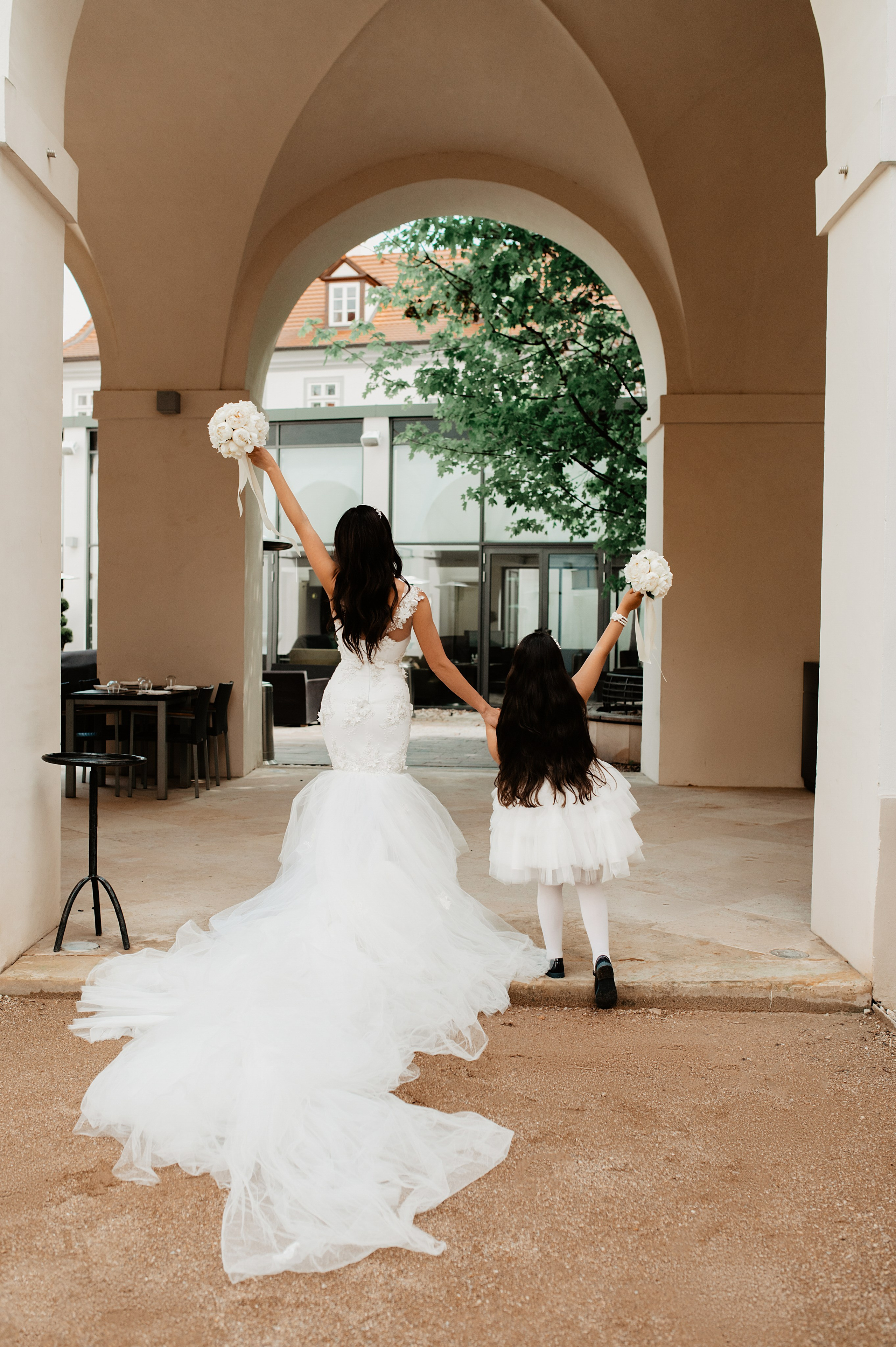 Nairi&ari. ANNA-MARIA PHOTO CONTENT CREATOR — photographer, aesthete, artist, and visual expert for Instagram in Prague