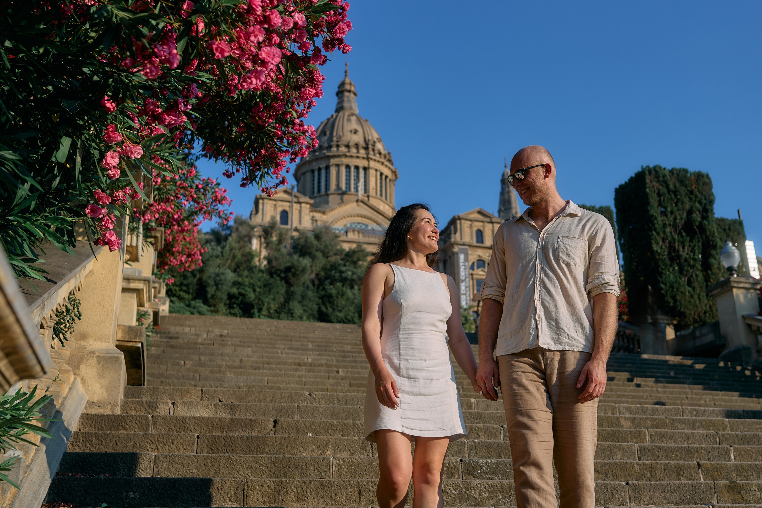 Description of the Montjuïc location for a  love-story or individual photo shoot in Barcelona, examples of photos taken at this photo spot. POSTCARD.BCN Photographer Kate in Barcelona. Love-story, family or individual photo shoots