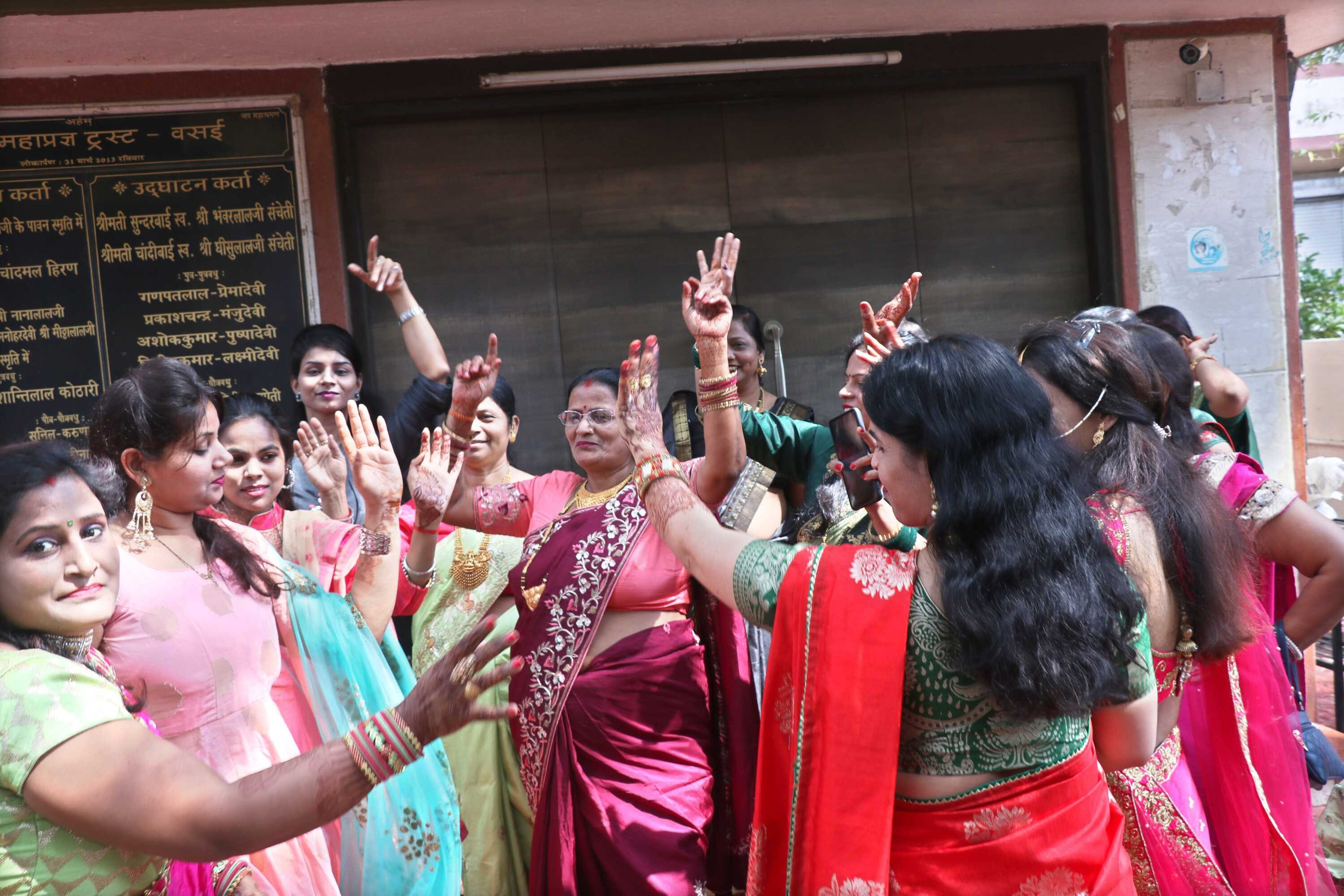 SHASHIKANT WEDS ROSHANI. “Ajay Digital Photo Studio — Capturing Timeless Wedding Moments”