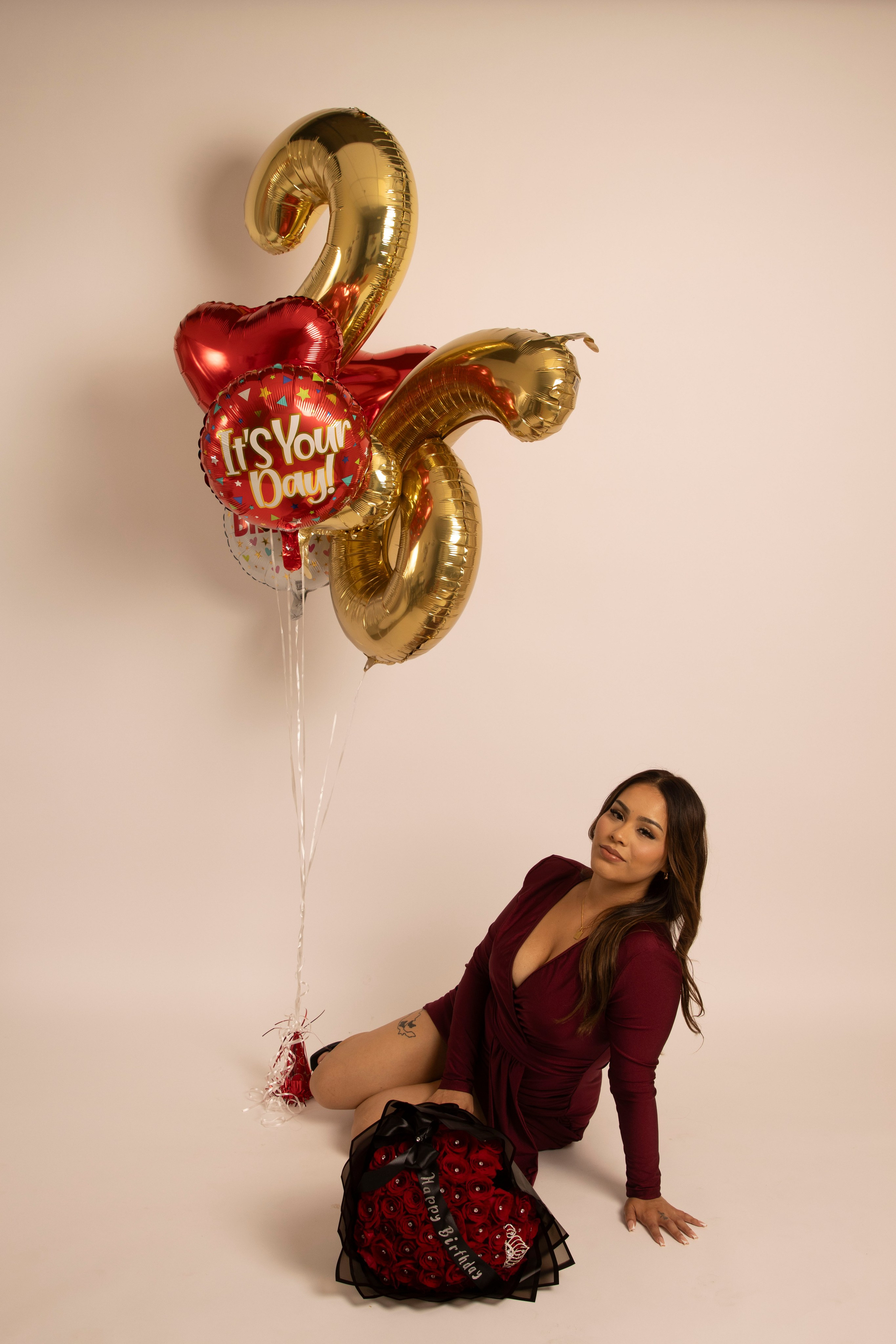 SHOOT IT YOURSELF — SELF PORTRAIT STUDIO IN CHICAGO