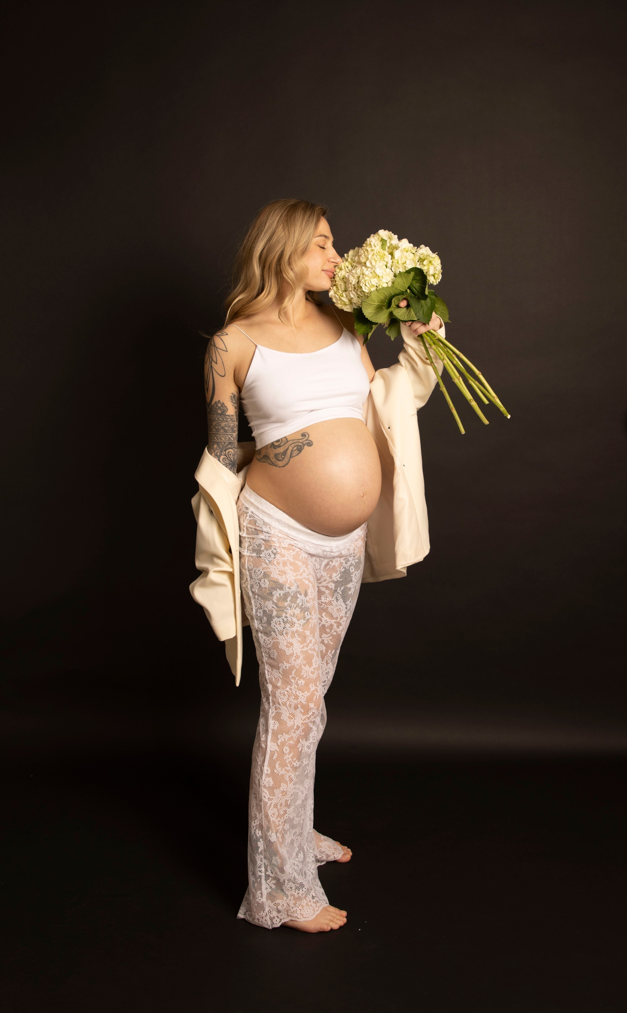 SHOOT IT YOURSELF — SELF PORTRAIT STUDIO IN CHICAGO