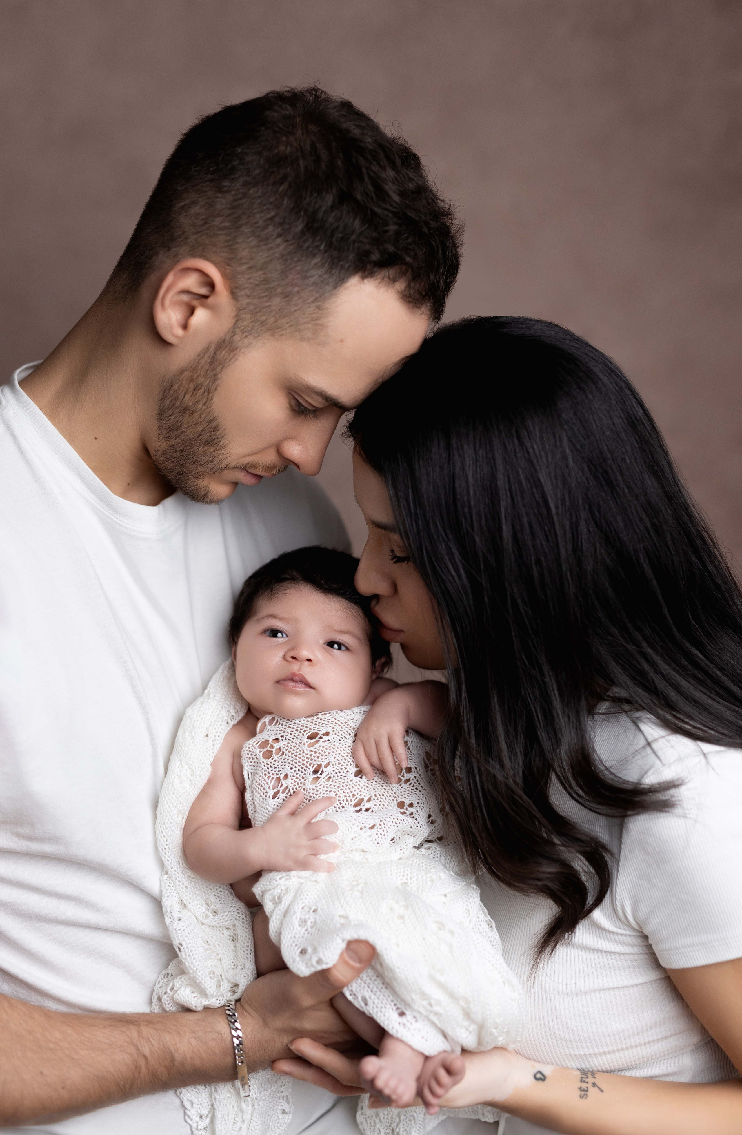 Newborn Classic. Newborn, kids, family photographer based near Zurich, Switzerland