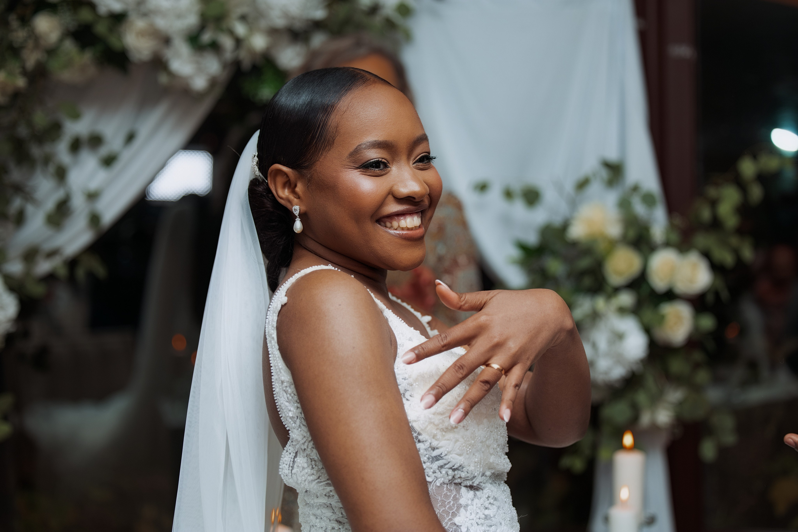 Nawik e Ethson. Fazemos o seu casamento ser lembrado por gerações