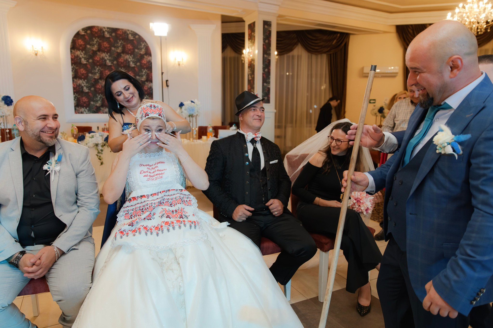 Mihai & Oana. Servicii foto-video profesionale, pentru momente de neuitat