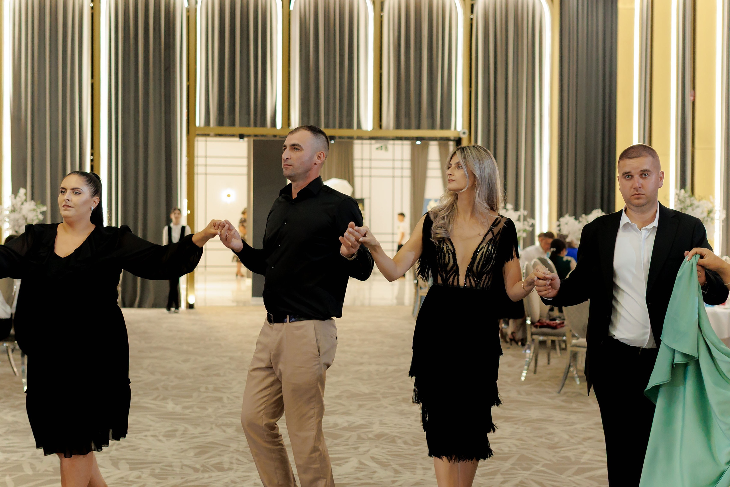 Nunta Nicoleta & Răzvan | Fotografie & Videografie Profesională. Servicii foto-video profesionale, pentru momente de neuitat