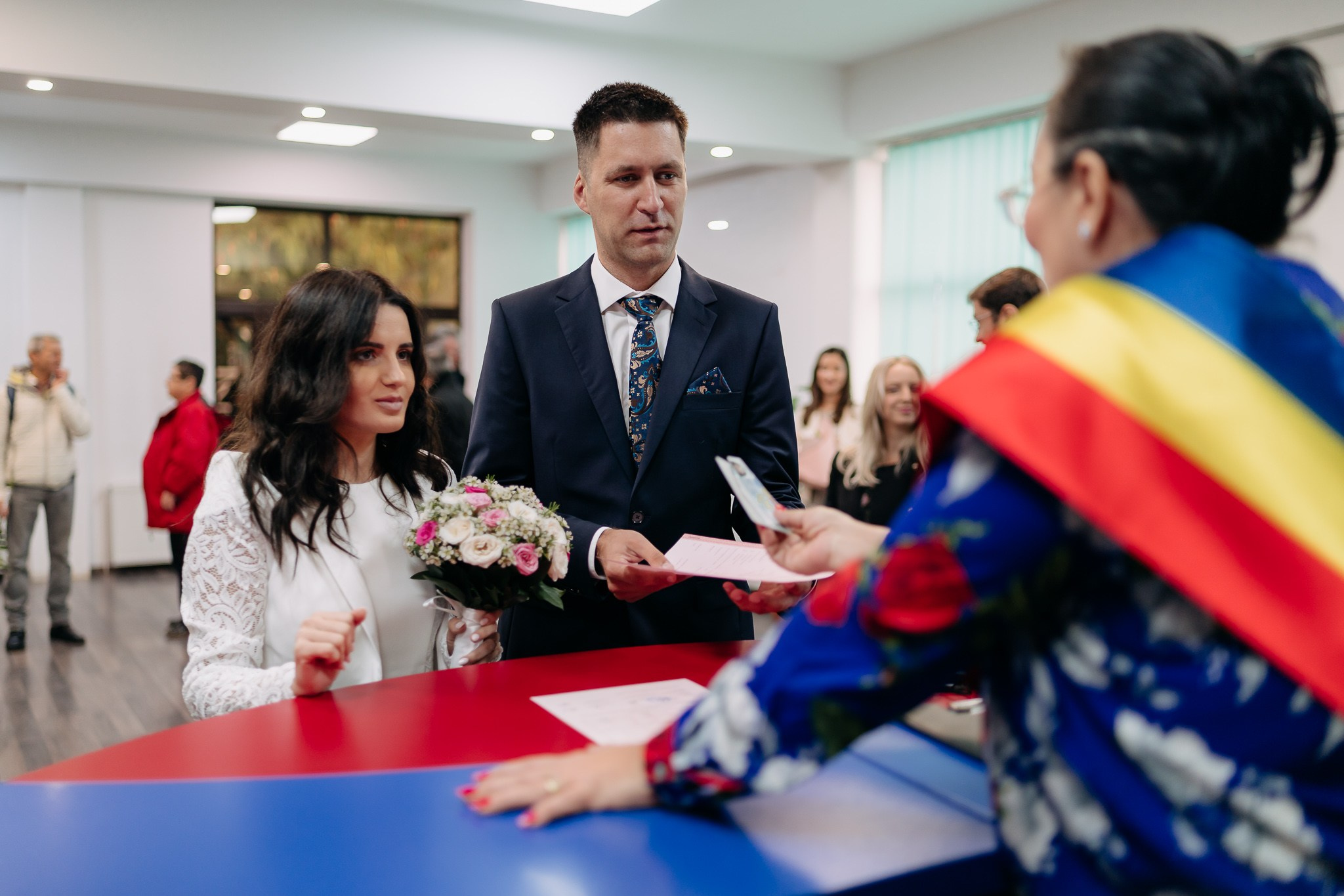 Fotograf Cununie Civilă în București - Mihai Popa Fotograf. Fotograf Nuntă & Botez București - Mihai Popa | Dincolo de oameni, imortalizez emoții!