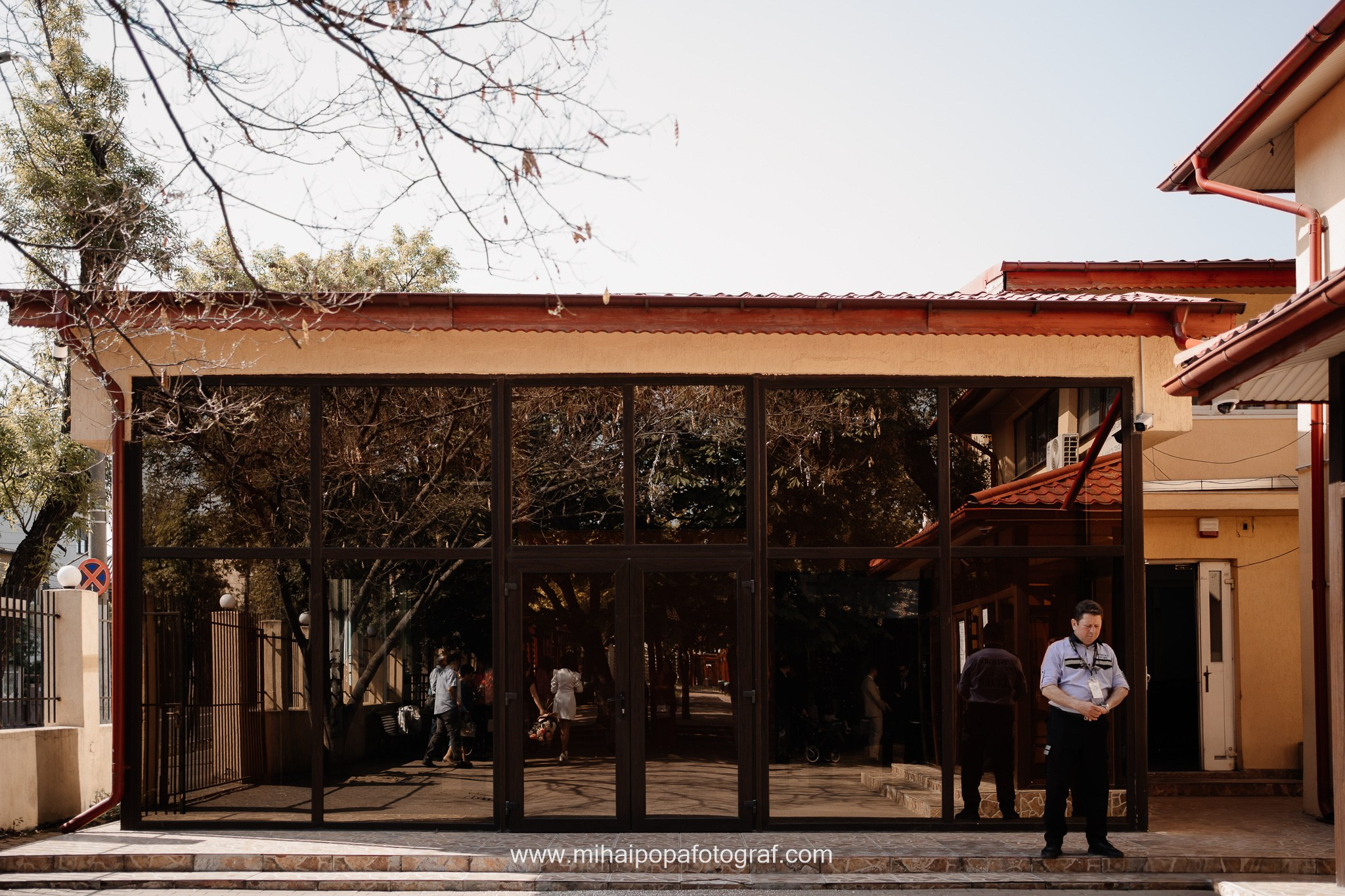 Fotograf Cununie Civilă în București - Mihai Popa Fotograf. Fotograf Nuntă & Botez București - Mihai Popa | Dincolo de oameni, imortalizez emoții!