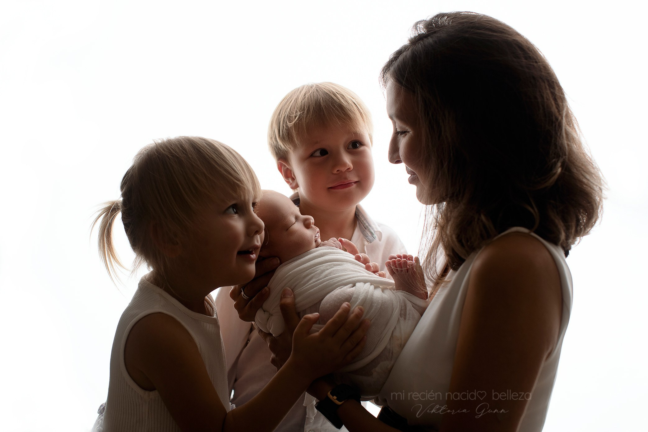 Малыши. Фотограф в Испании: Бенисса, Кальпе, Бенидорм, Аликанте Виктория Гунн