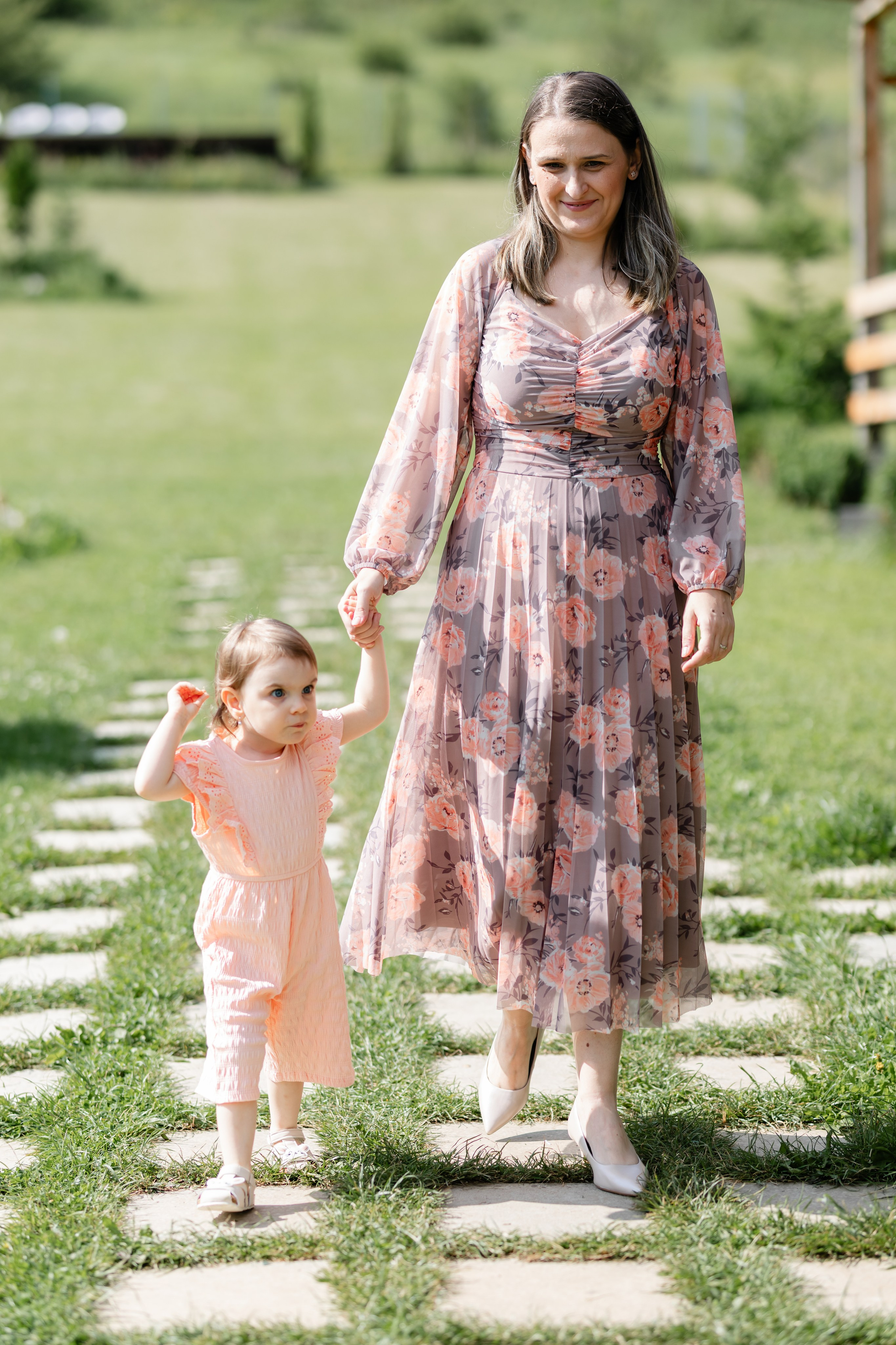 Flori & Cosmin. Main