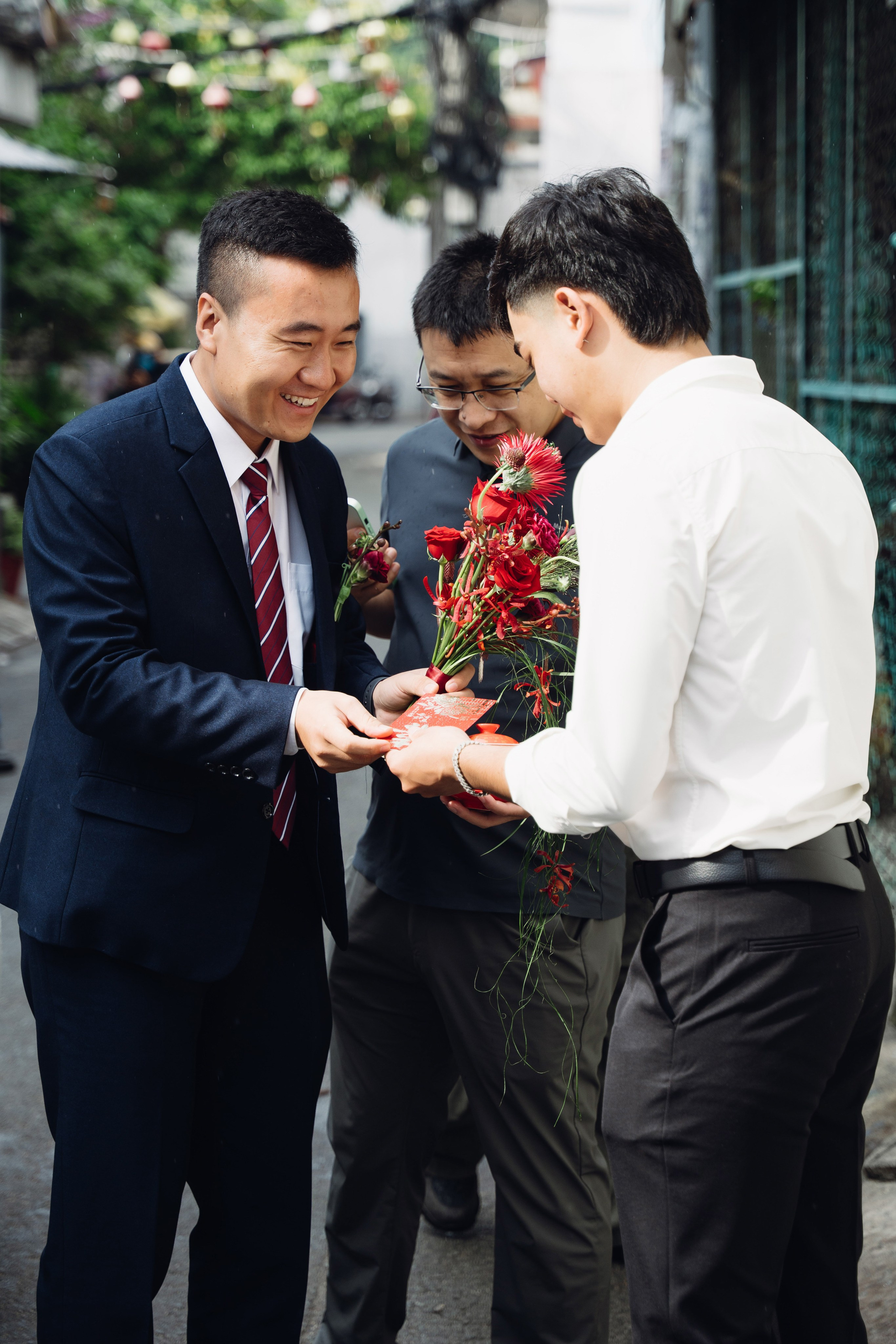 Zhang + Dinh | Photojournalism. BenColor Studio