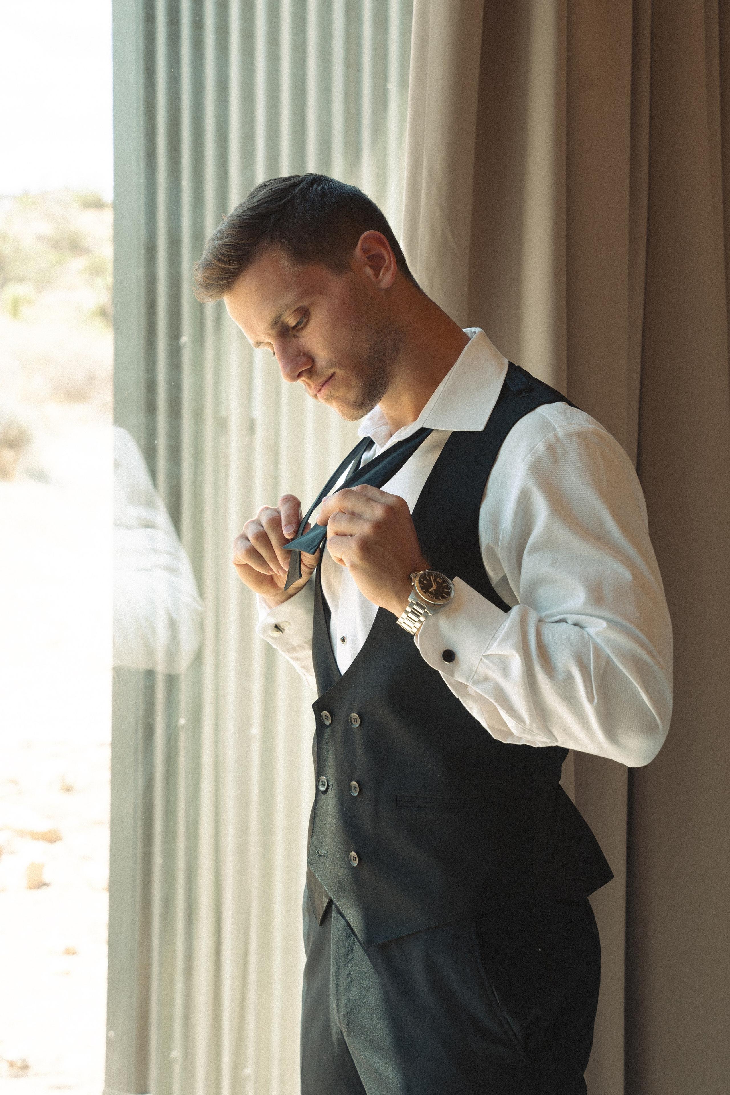 Joshua Tree wedding. Joshua tree elopement. Wedding for 2. Wedding photographer Joshua Tree. Elopement photographer in Joshua Tree. Couples photographer in Joshua Tree. Elopement in Joshua Tree
