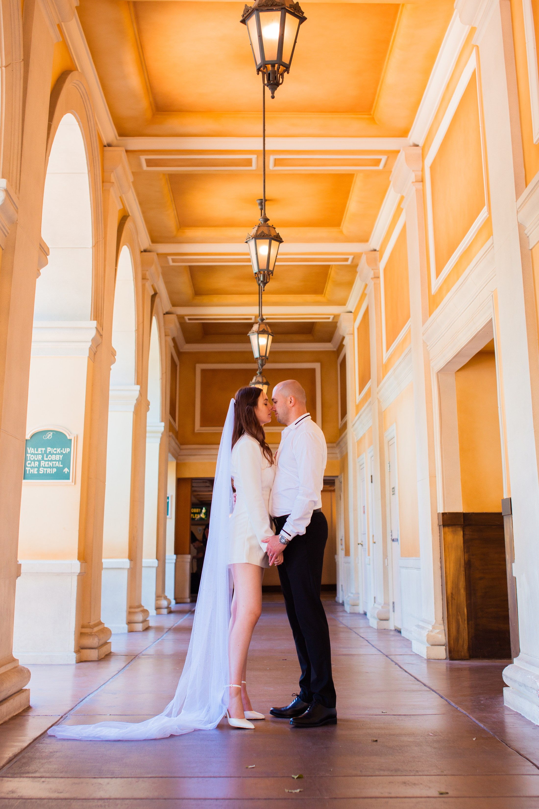 D&R. Wedding & elopement photographer Viktoriya Kravtsov. Las Vegas