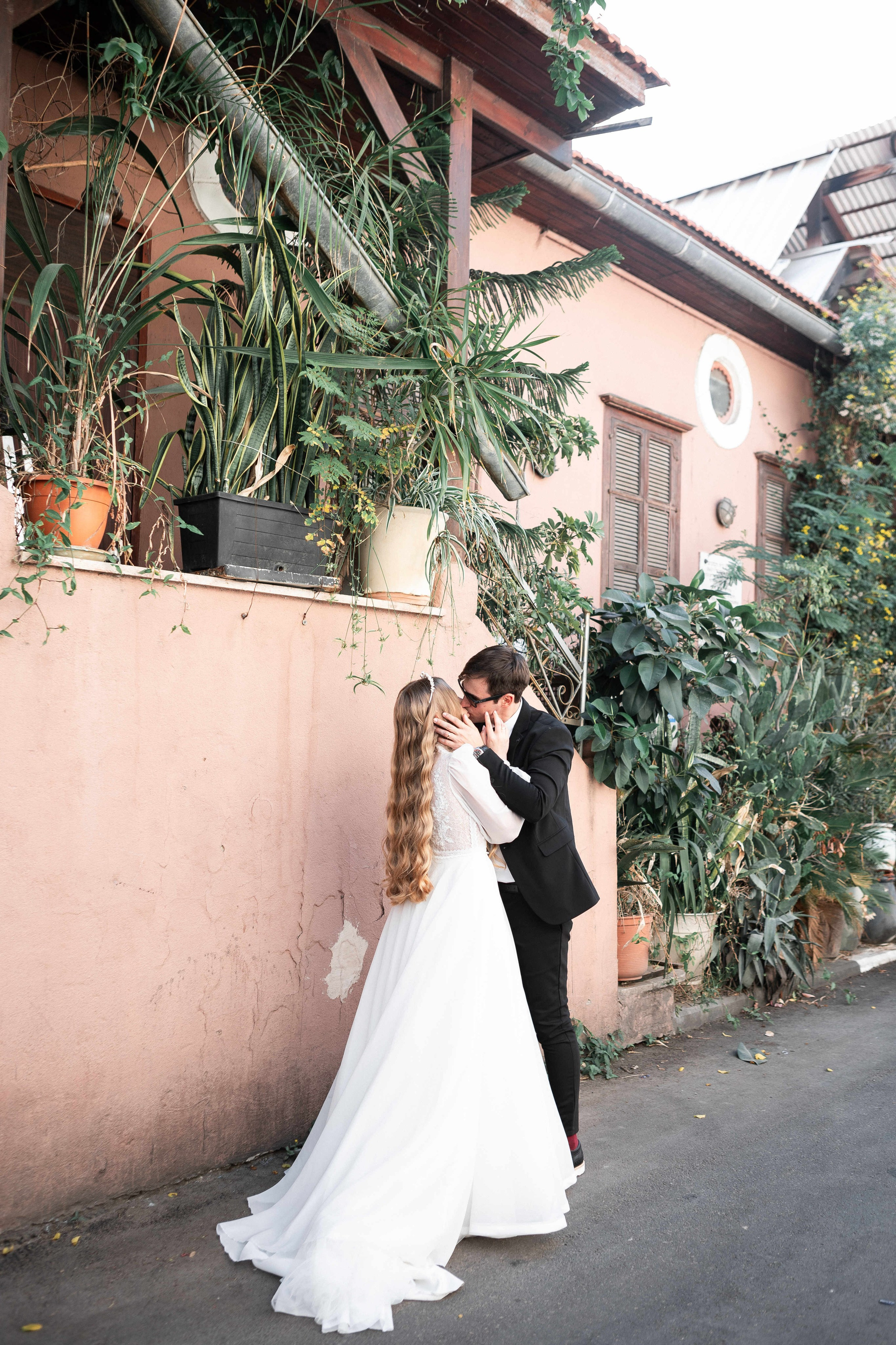 WEDDING IN A COZY PLACE NEAR TEL AVIV. PHOTOGRAPHER IN ISRAEL