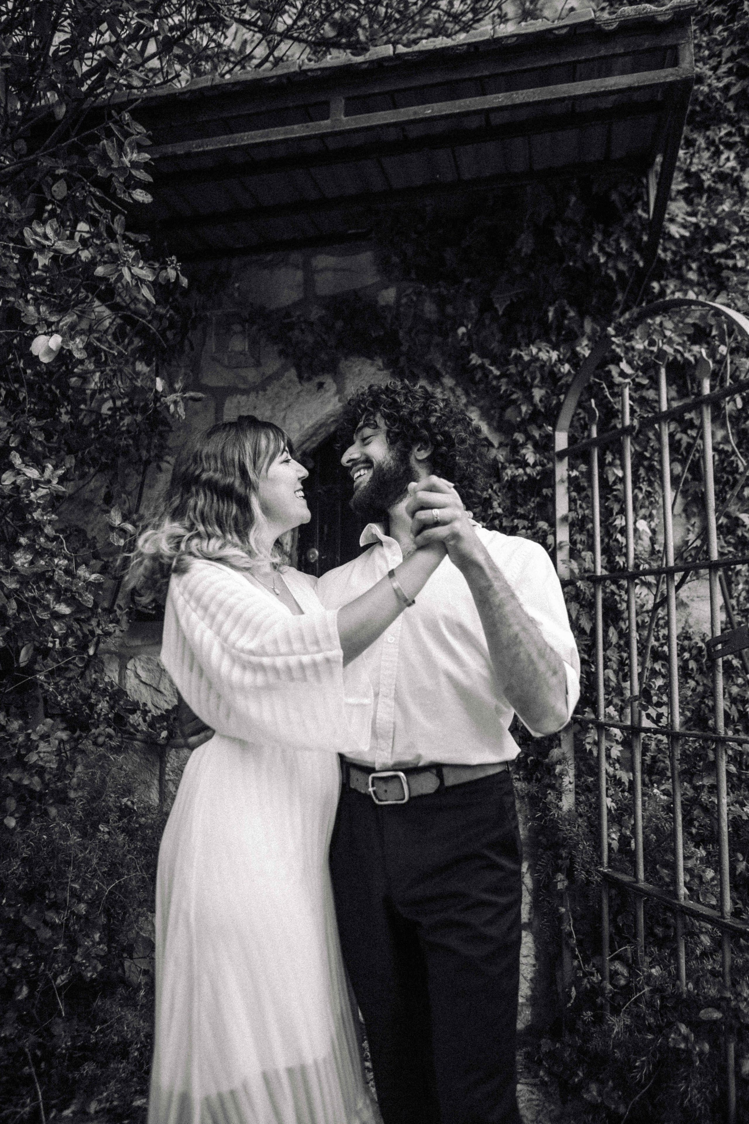 WINE AND LOVERS. PHOTOGRAPHER IN ISRAEL