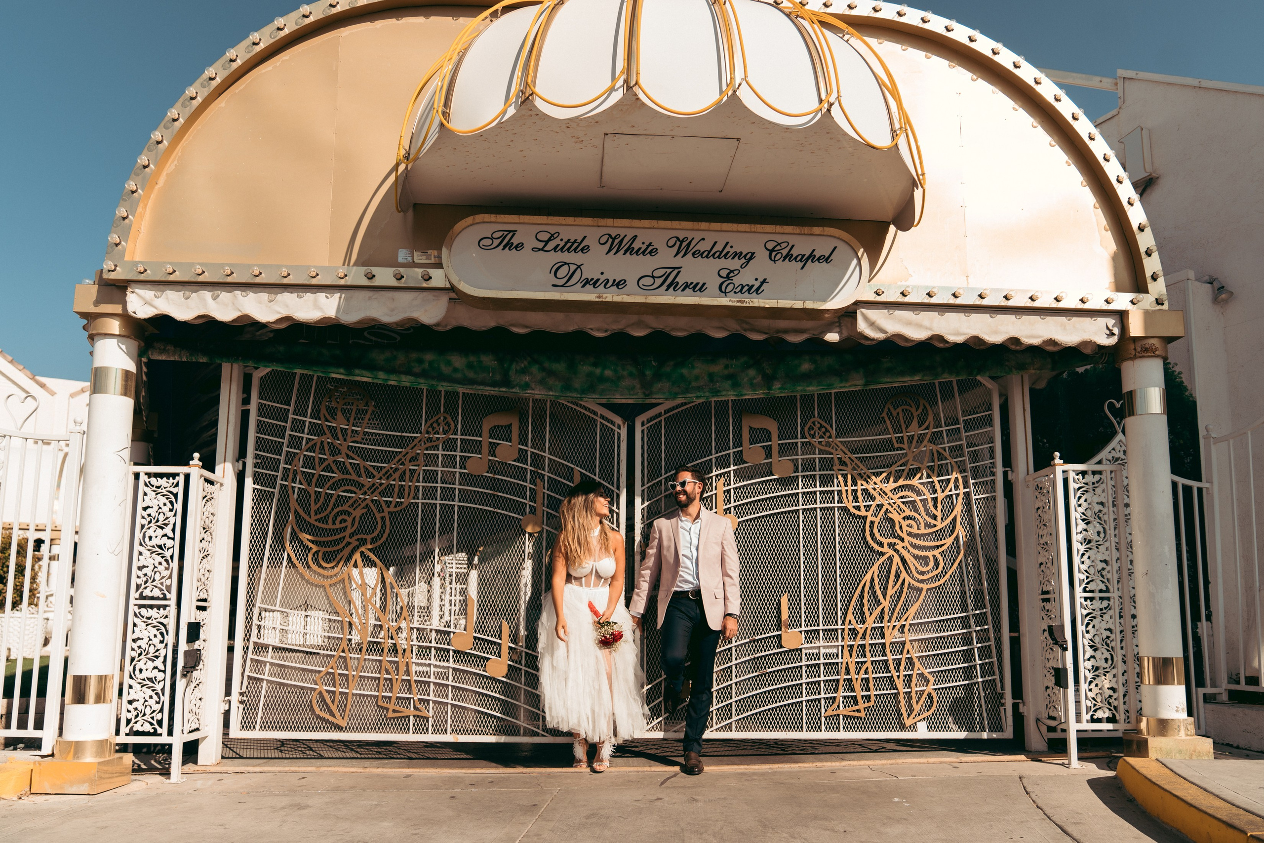 Paulina&Manuel. Wedding & elopement photographer Viktoriya Kravtsov. Las Vegas