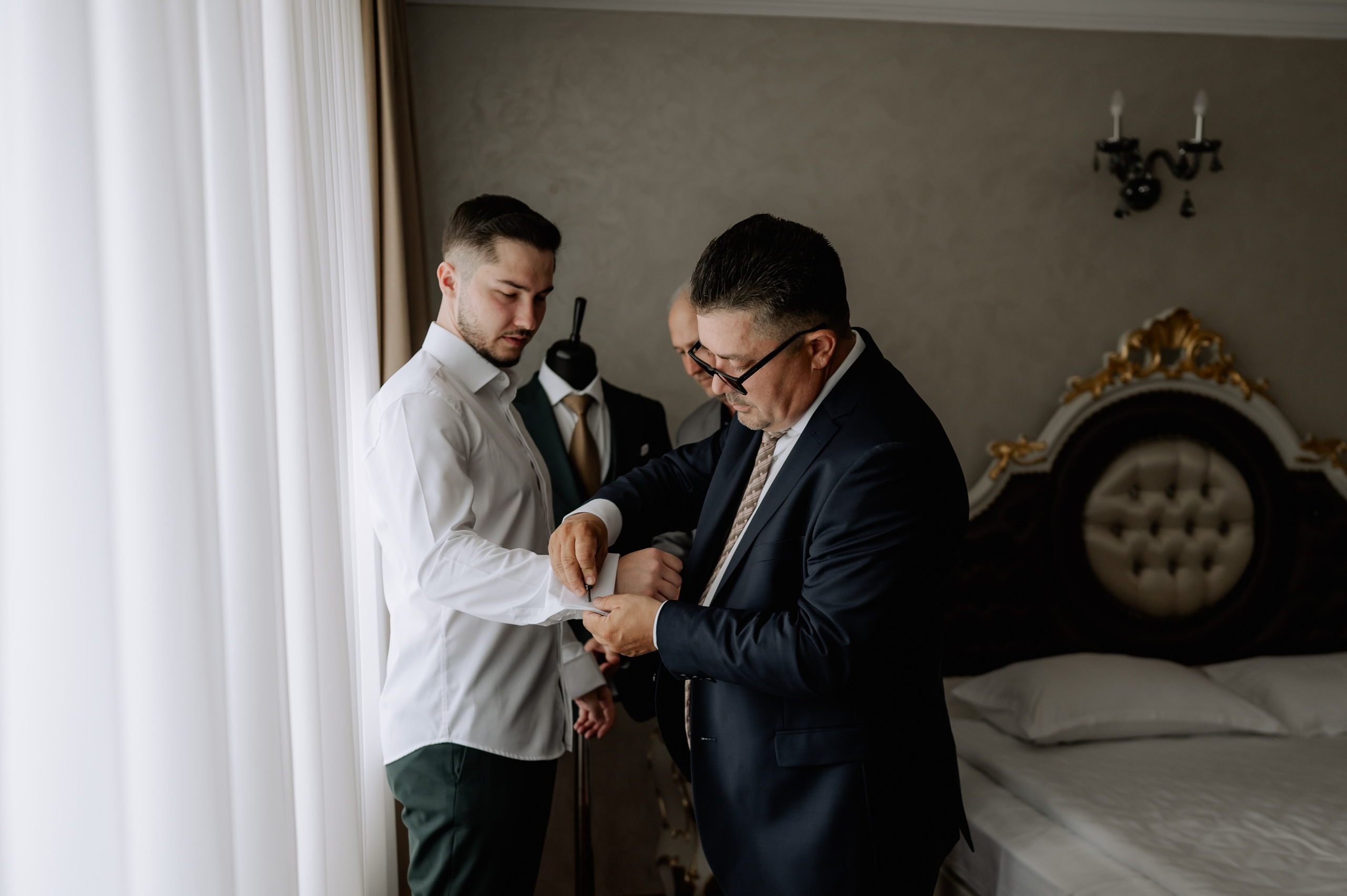 Nunta la Hotel Capitol Iasi. Proud Vision Weddings | Wedding Photography & Film — Servicii profesionale Foto Video Nunta Iasi