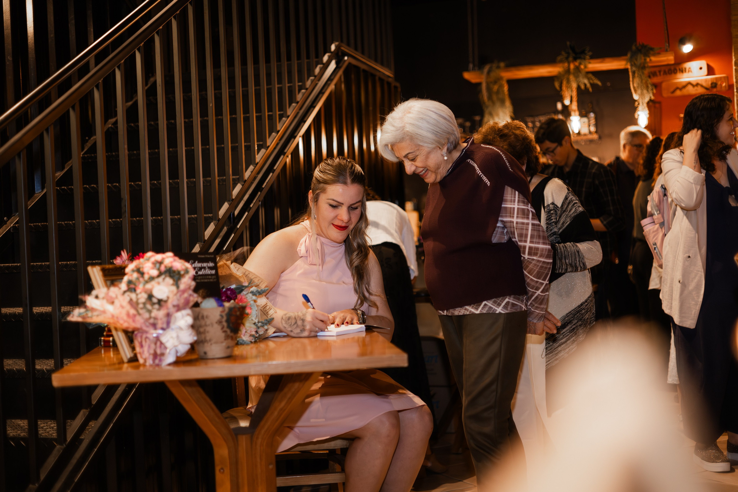 Lançamento de Livro Vivi Princival