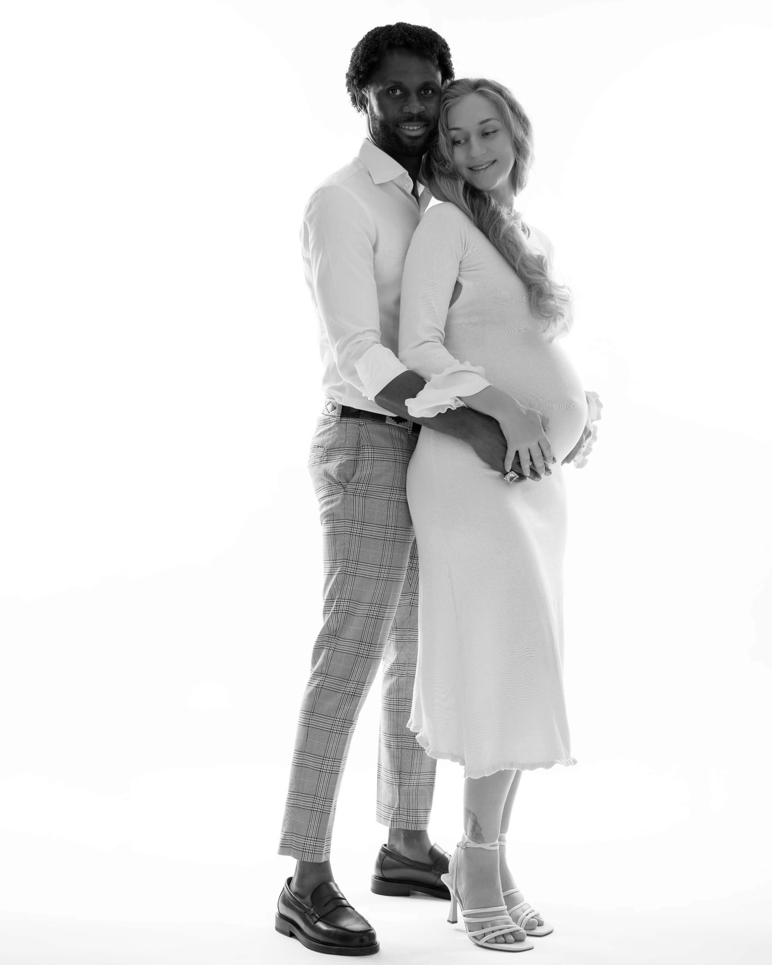 Servizio fotografico coppia a Padova, ritratto romantico uomo e donna in studio