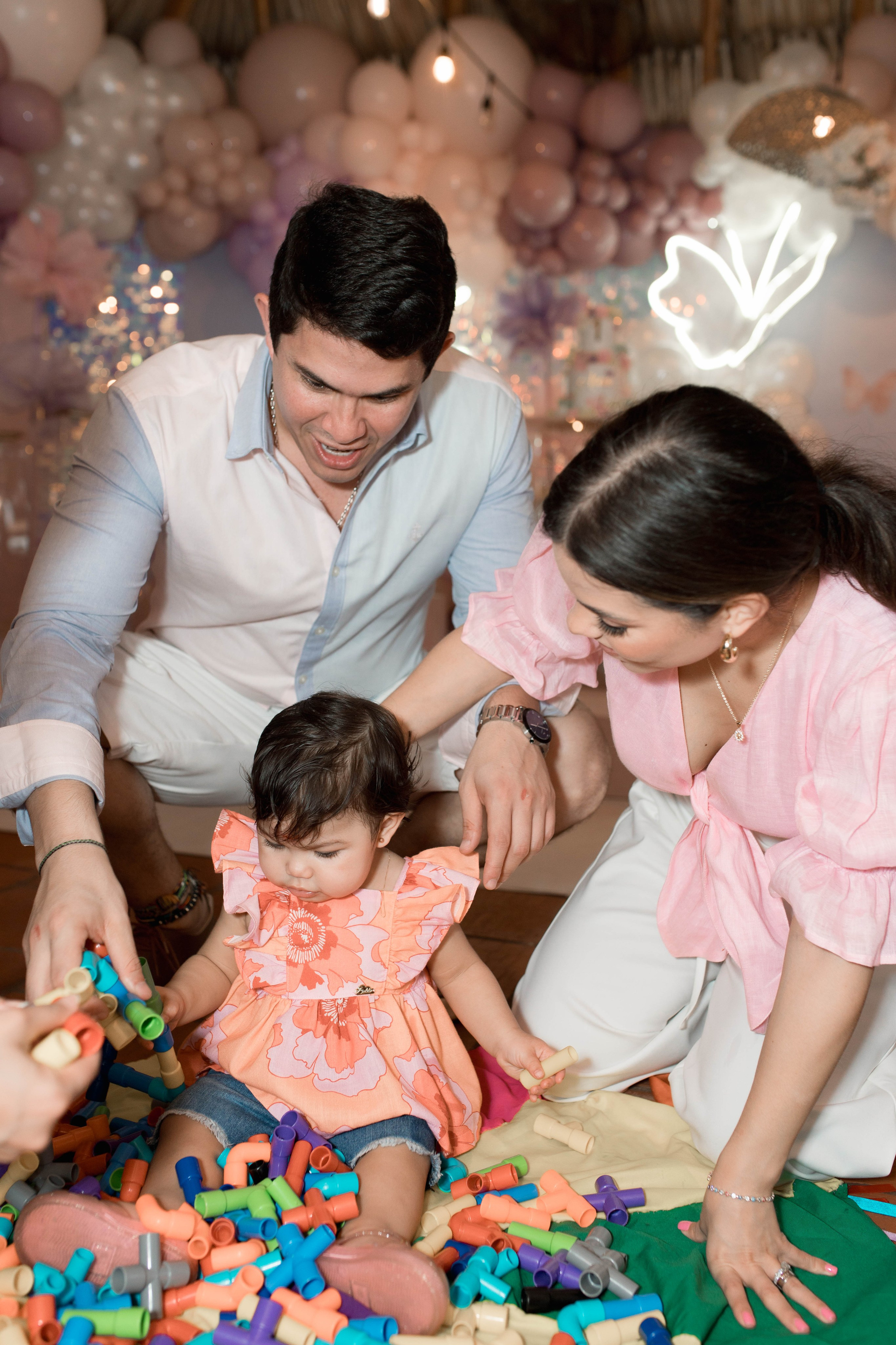 Aleia is One. Rose Miranda - Fotógrafa de niños y familias en Barranquilla