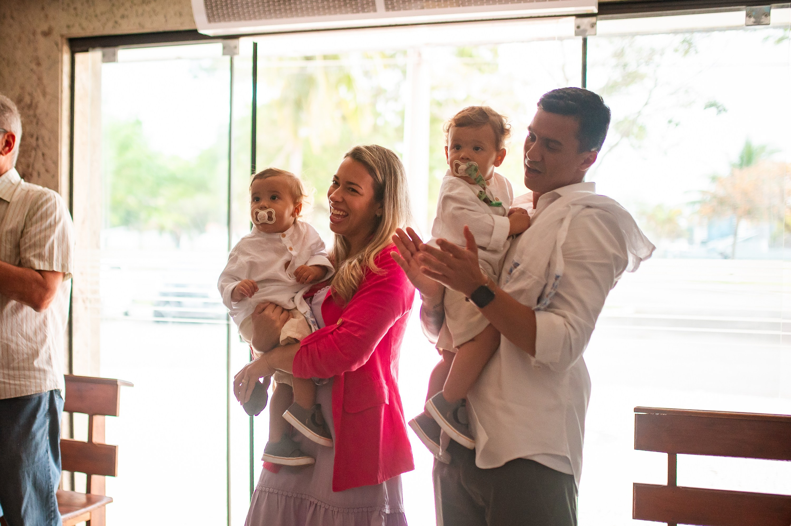 2022-09-18 | Théo & Cauê — Batizado. Lembrar não é só ver. É sentir de novo