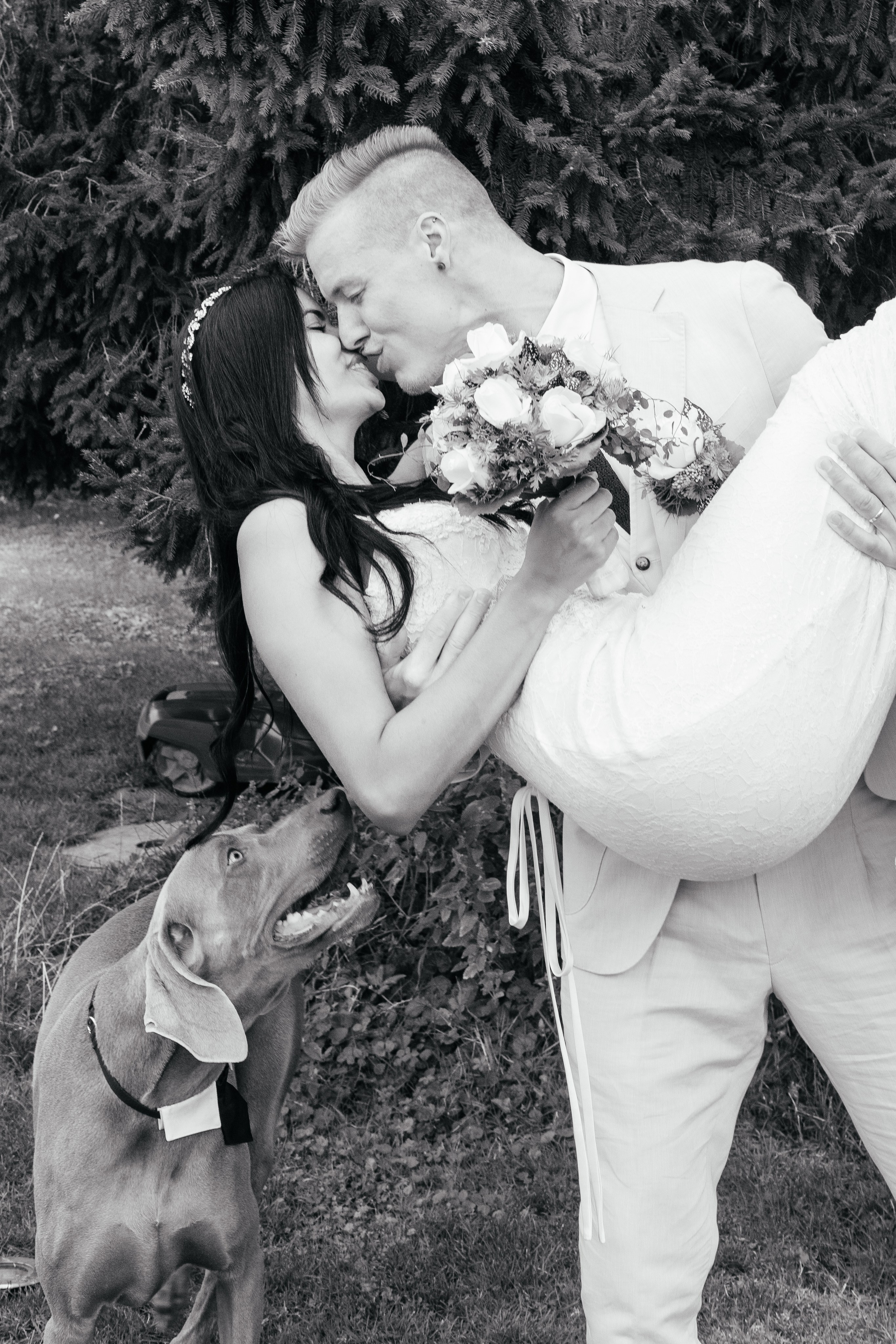 KAIANE & BENJAMIN Meilen, Switzerland. I am Elena Altendorfer. Wedding photographer in Zurich and Switzerland