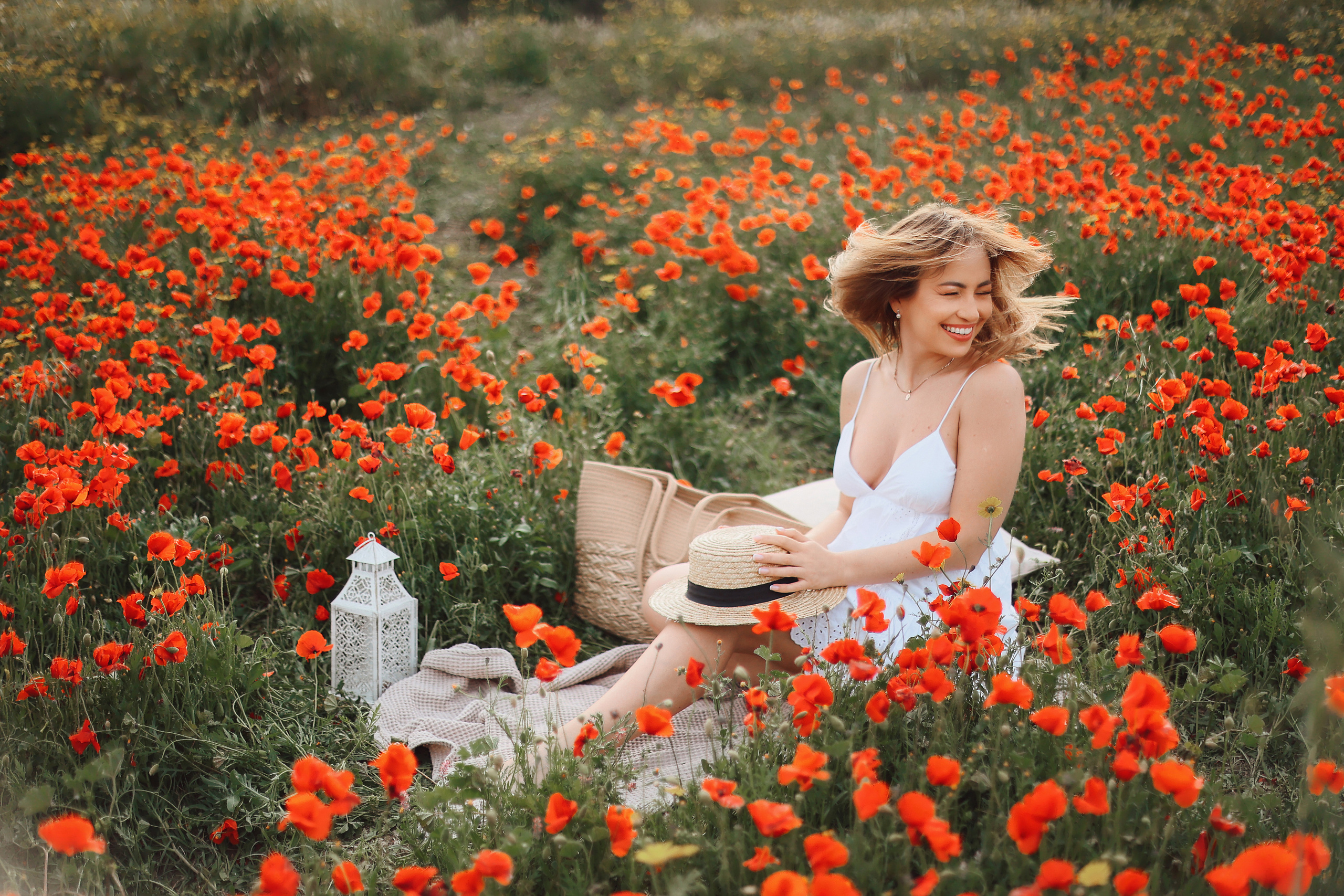 Фотосессия в маках. Апрель, 2023,. Kipriotka. Ваш фотограф на Кипре (Айя-Напа, Протарас)