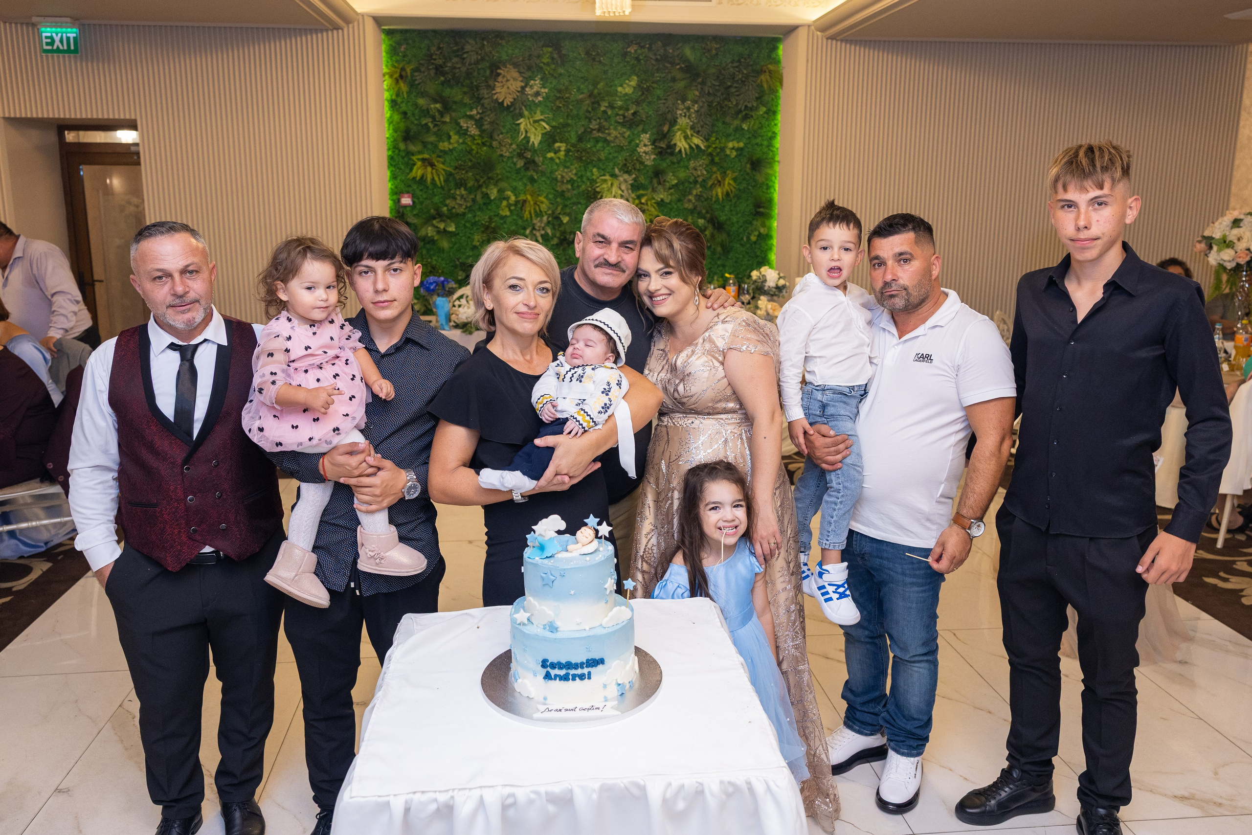 Andrei Sebastian. Moments By Gub