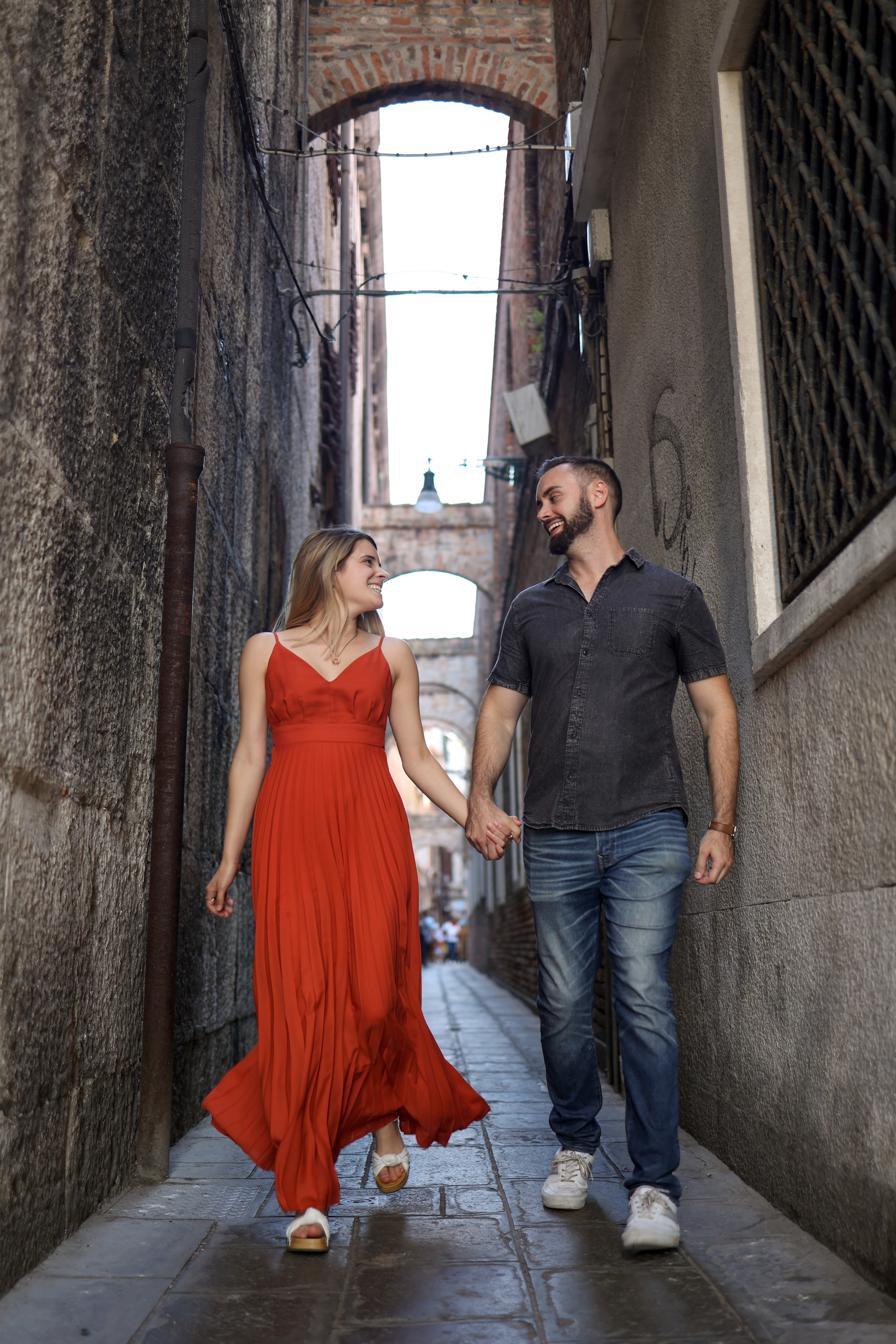 Romantic photo shoot in Venice. Photographer in Venice, Viktoria Antonova
