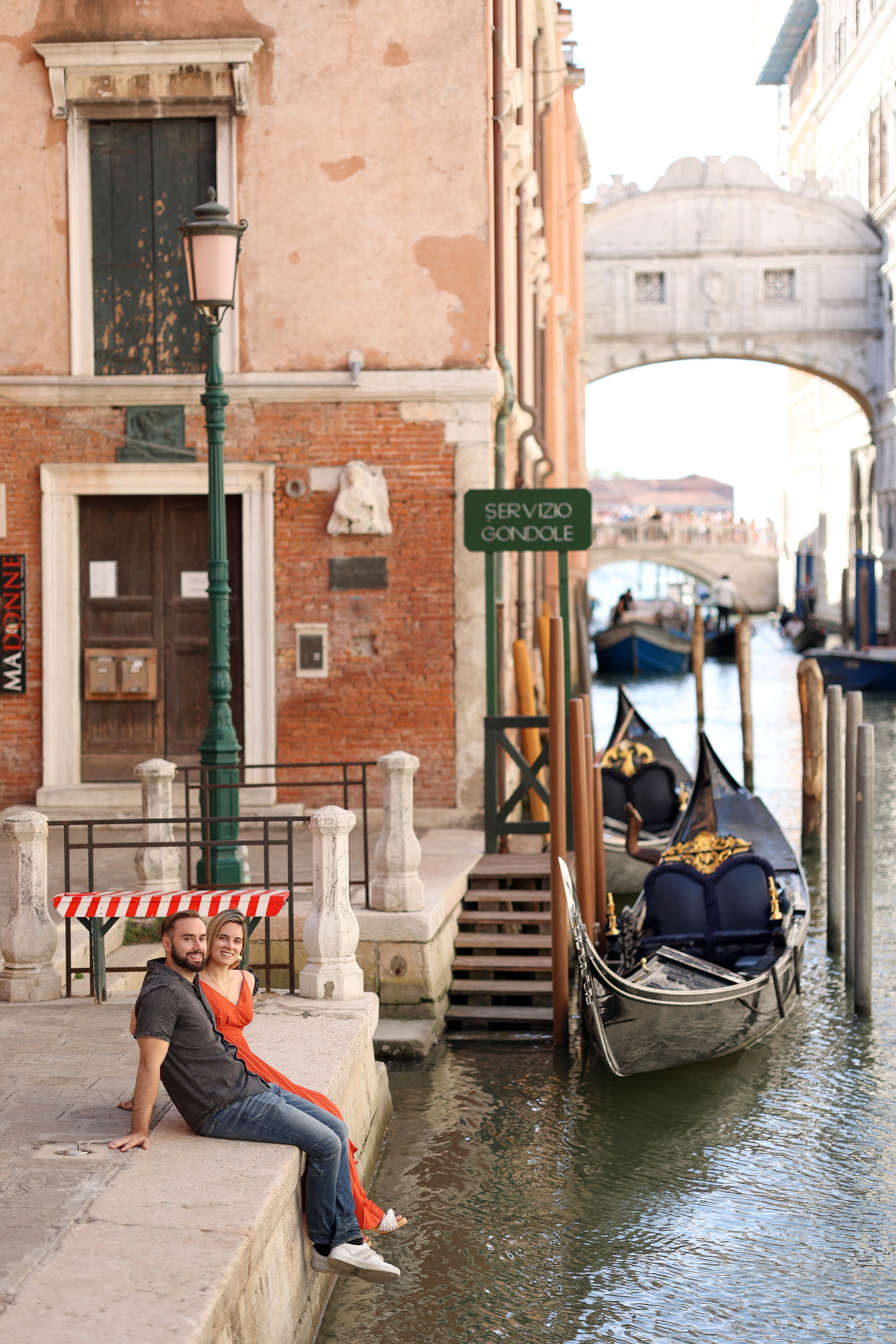 Engagement photographer in Venice