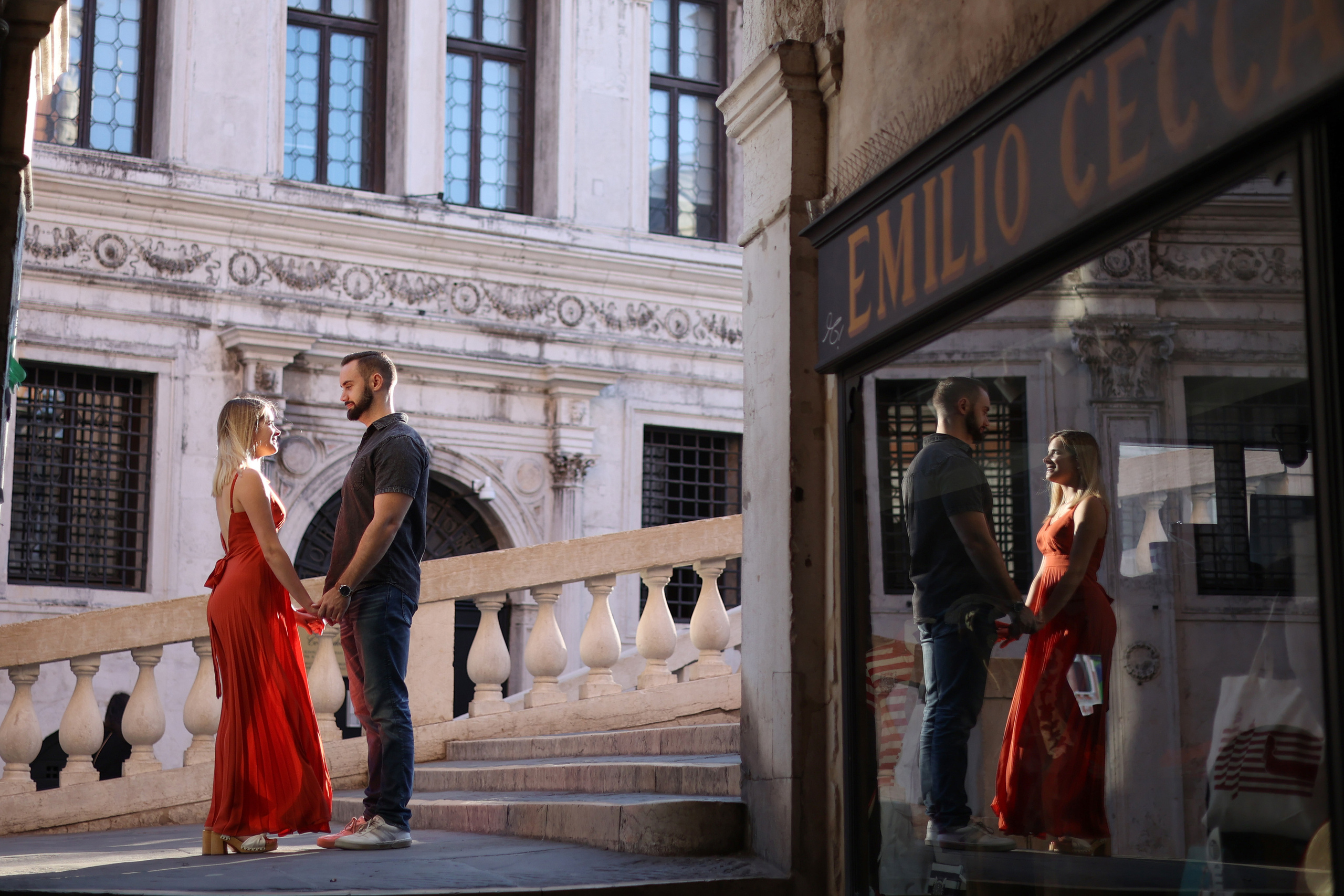 Candid postcard from Venice