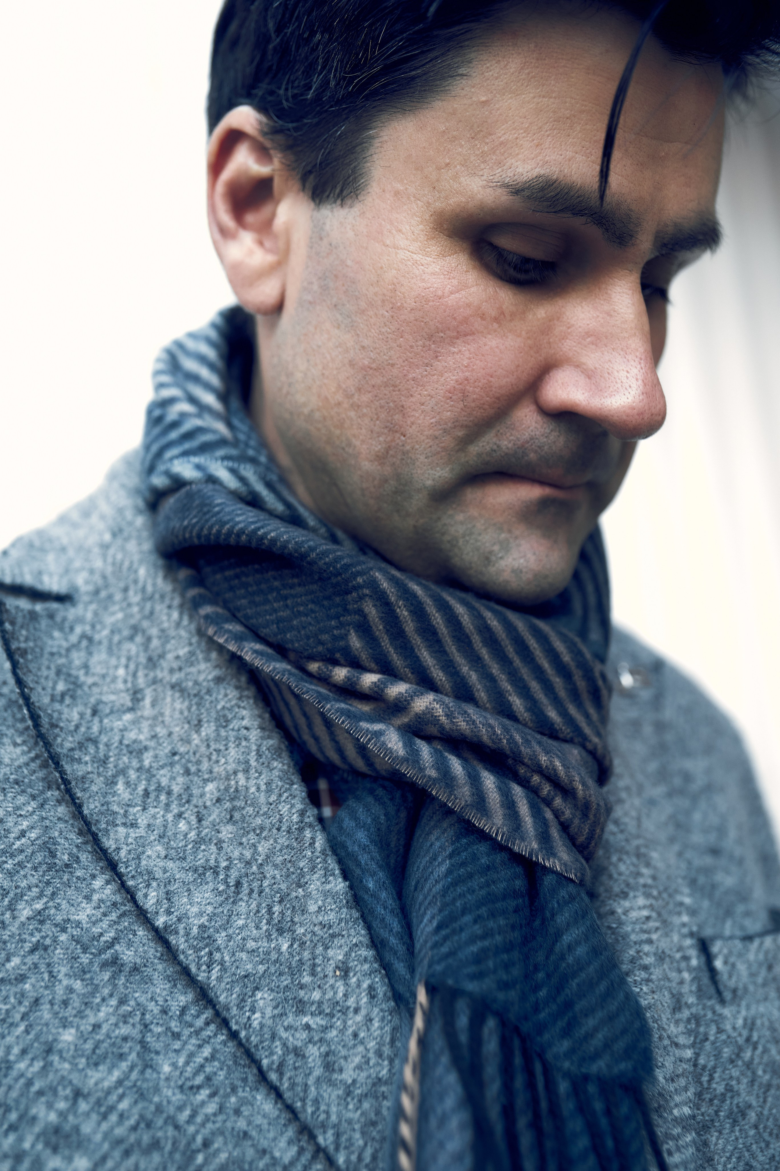 Portrait photographer in Riga. Photographer in Doha, Qatar