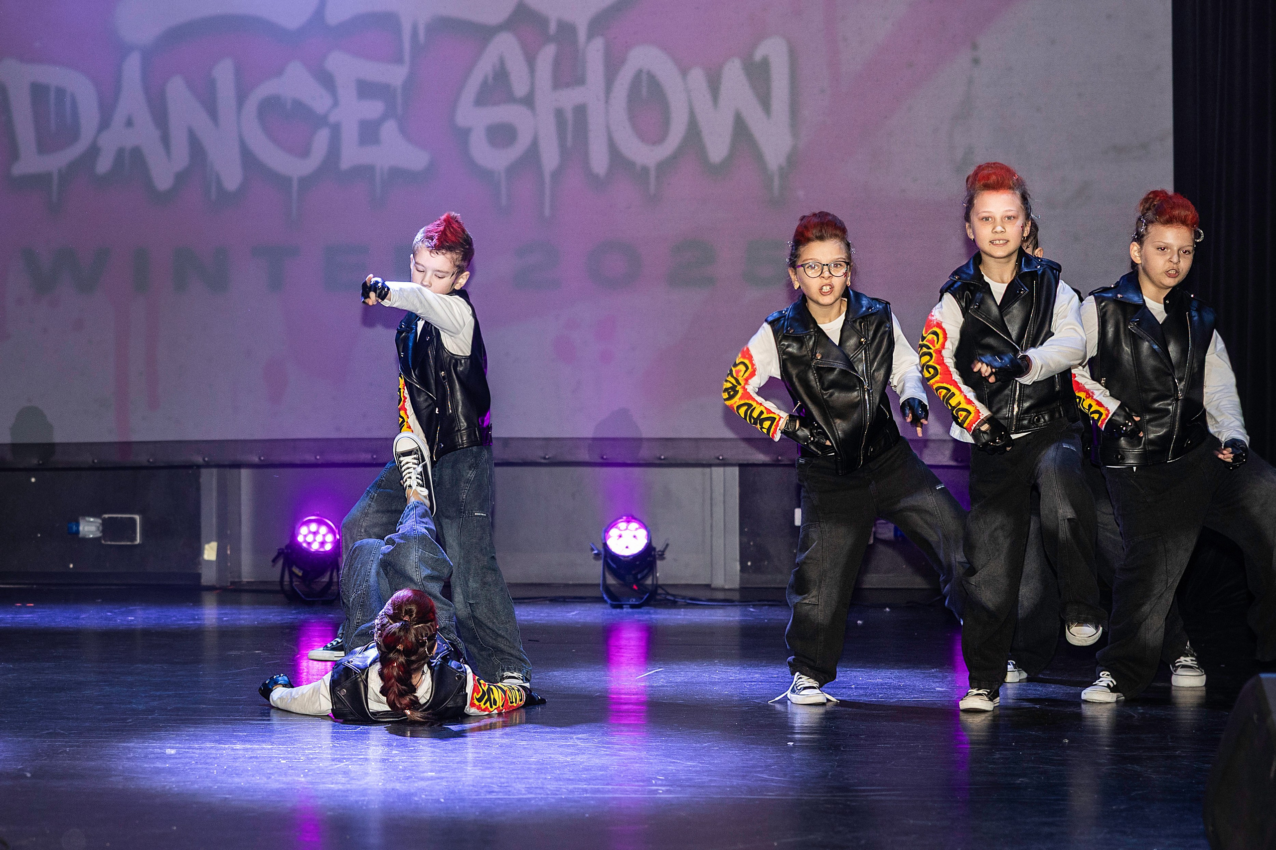 LEO DANCE SHOW WINTER 2025. Семейный и детский фотограф в Варшаве Мила Бобровская