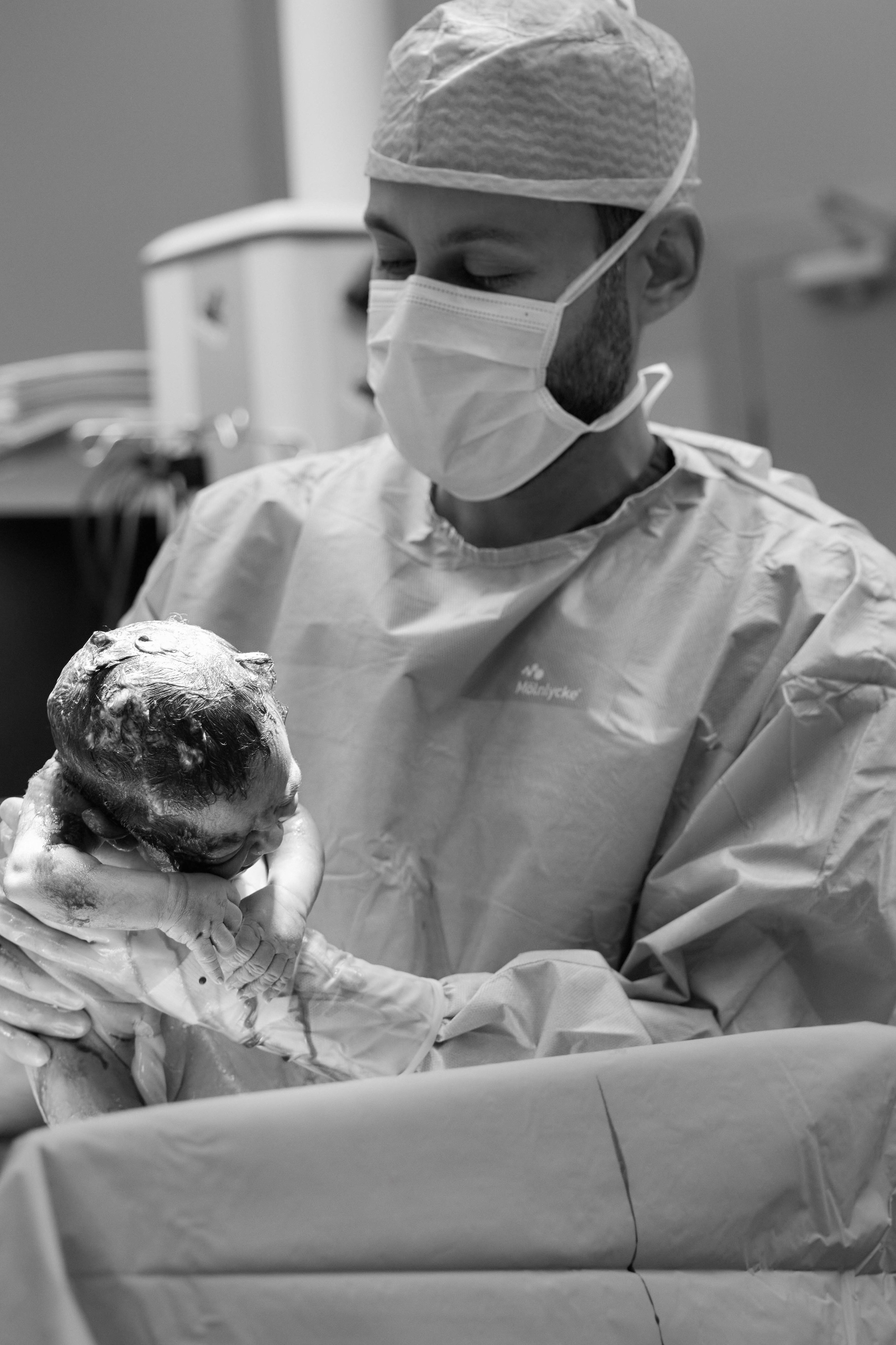 Maternity & Birth Photographer in Dubai | Alexandra Lasheva