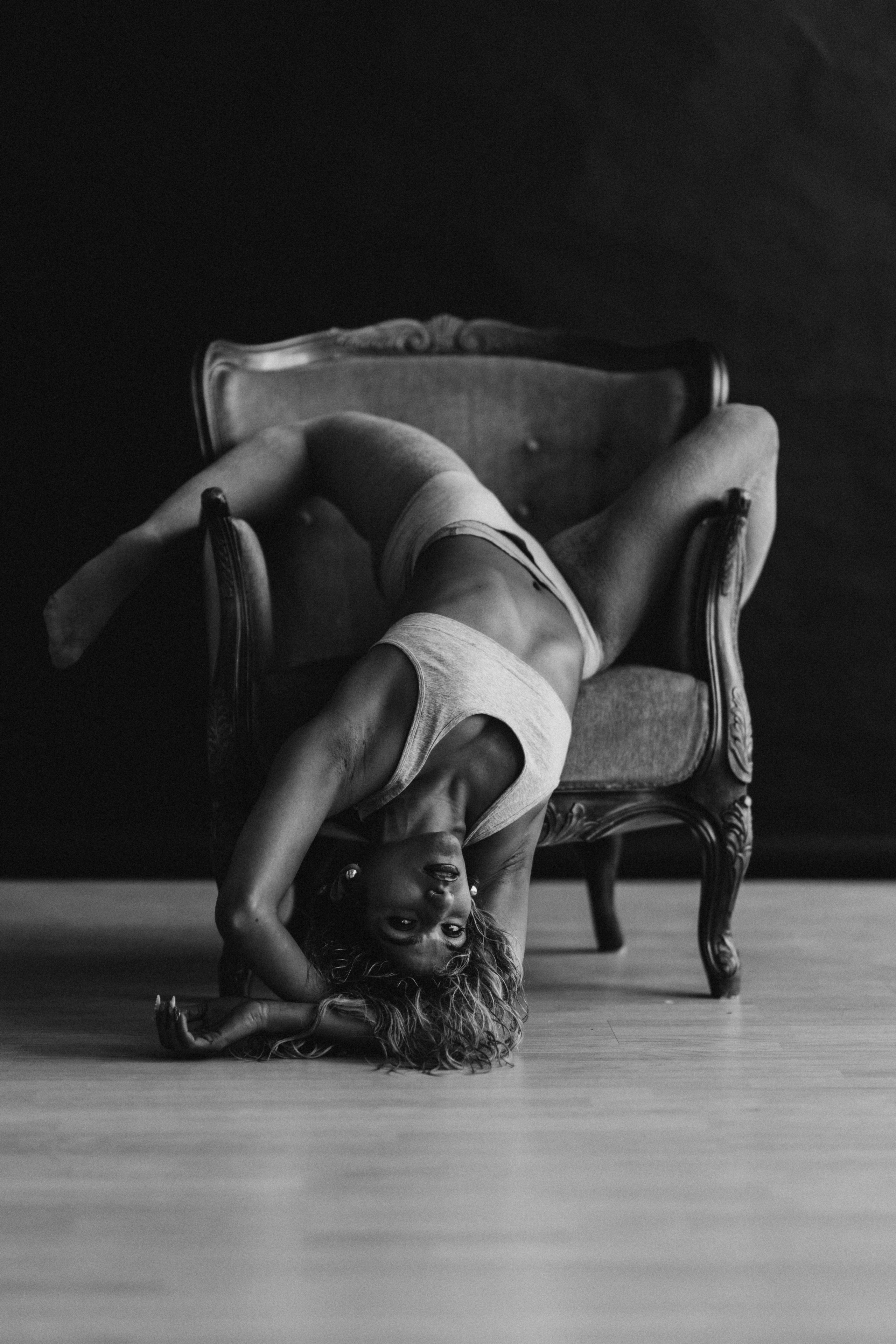 DANCERS. Victoria Olonen – Cinematic Portrait Artist | Helsinki & Europe