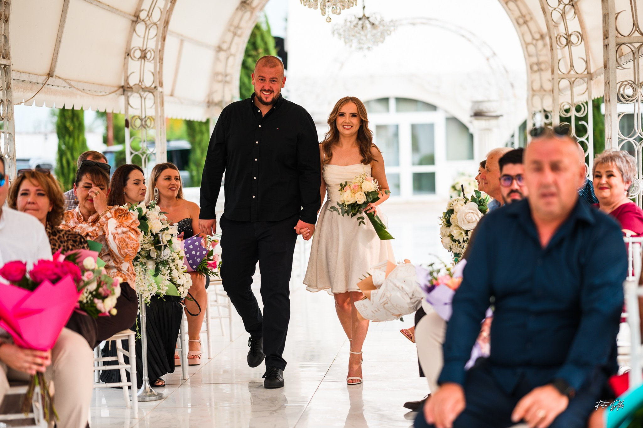V I O L E T A + R Ă Z V A N | C I V I L W E D D I N G D A Y 🤍. Fotografie & Videografie de nuntă în Timișoara