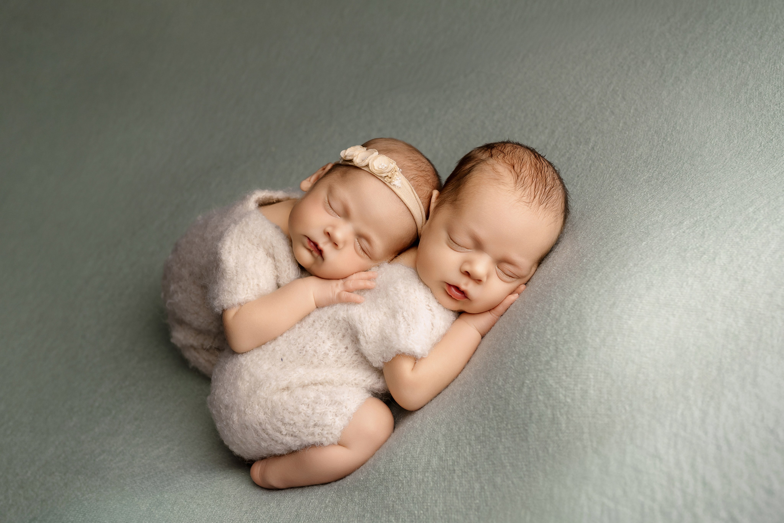 Esu Aleksandra naujagimių ir kudikių fotografė iš Vilniaus