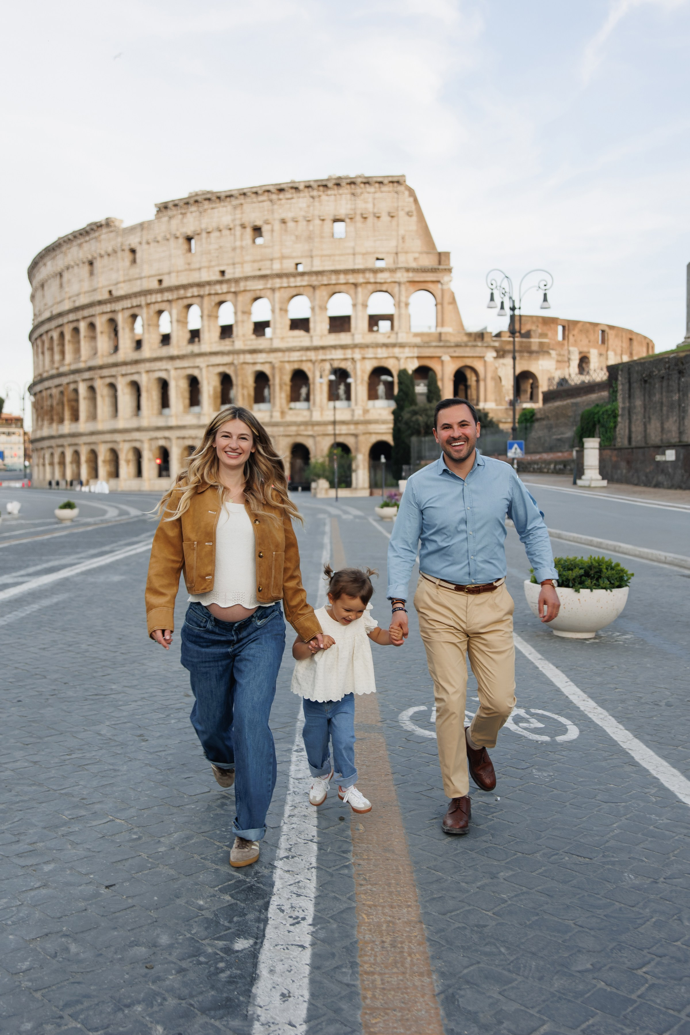 Family photographer in Rome Trevi Colosseum