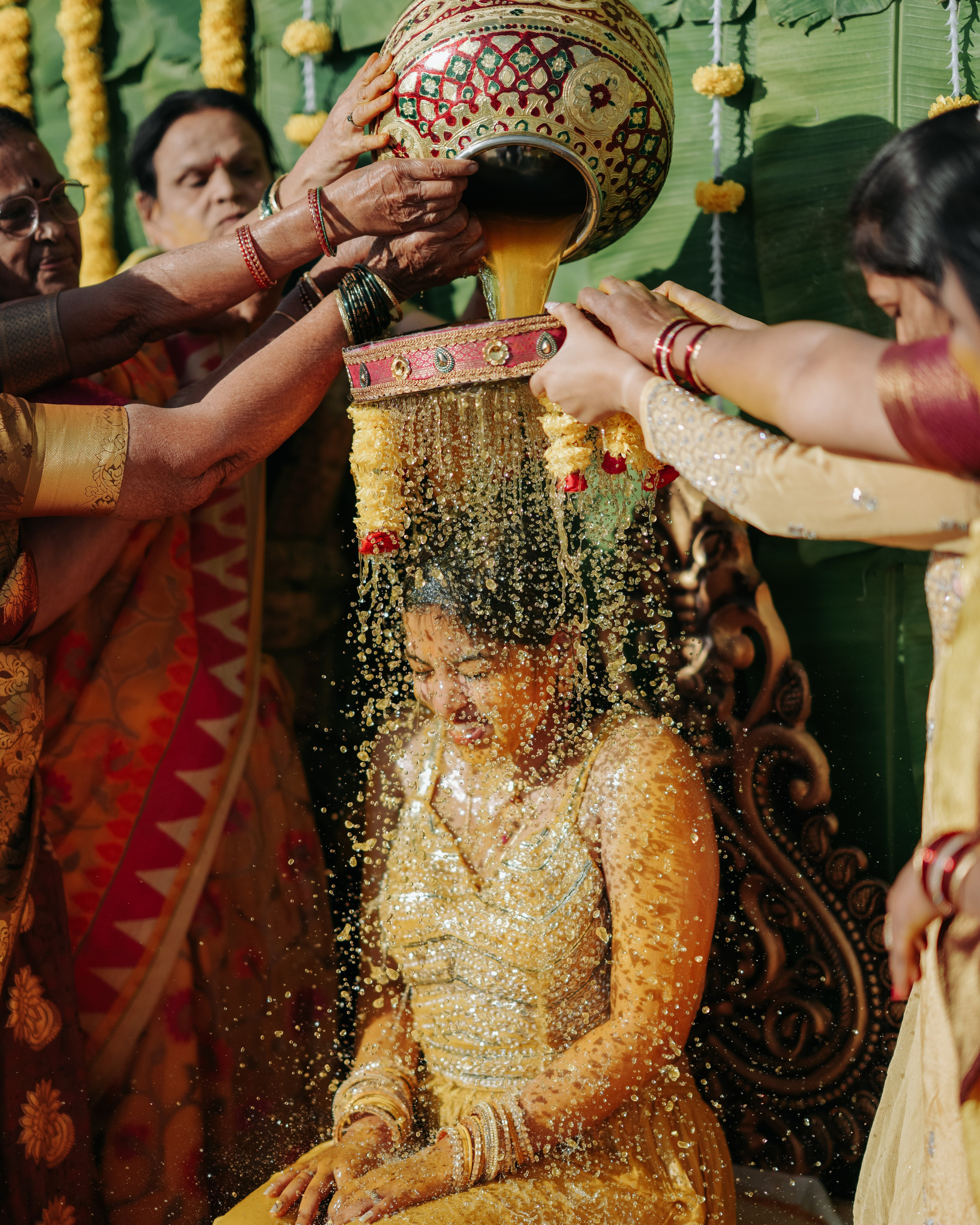 HALDI & MEHANDI. Wedding photographer Stalen Robert