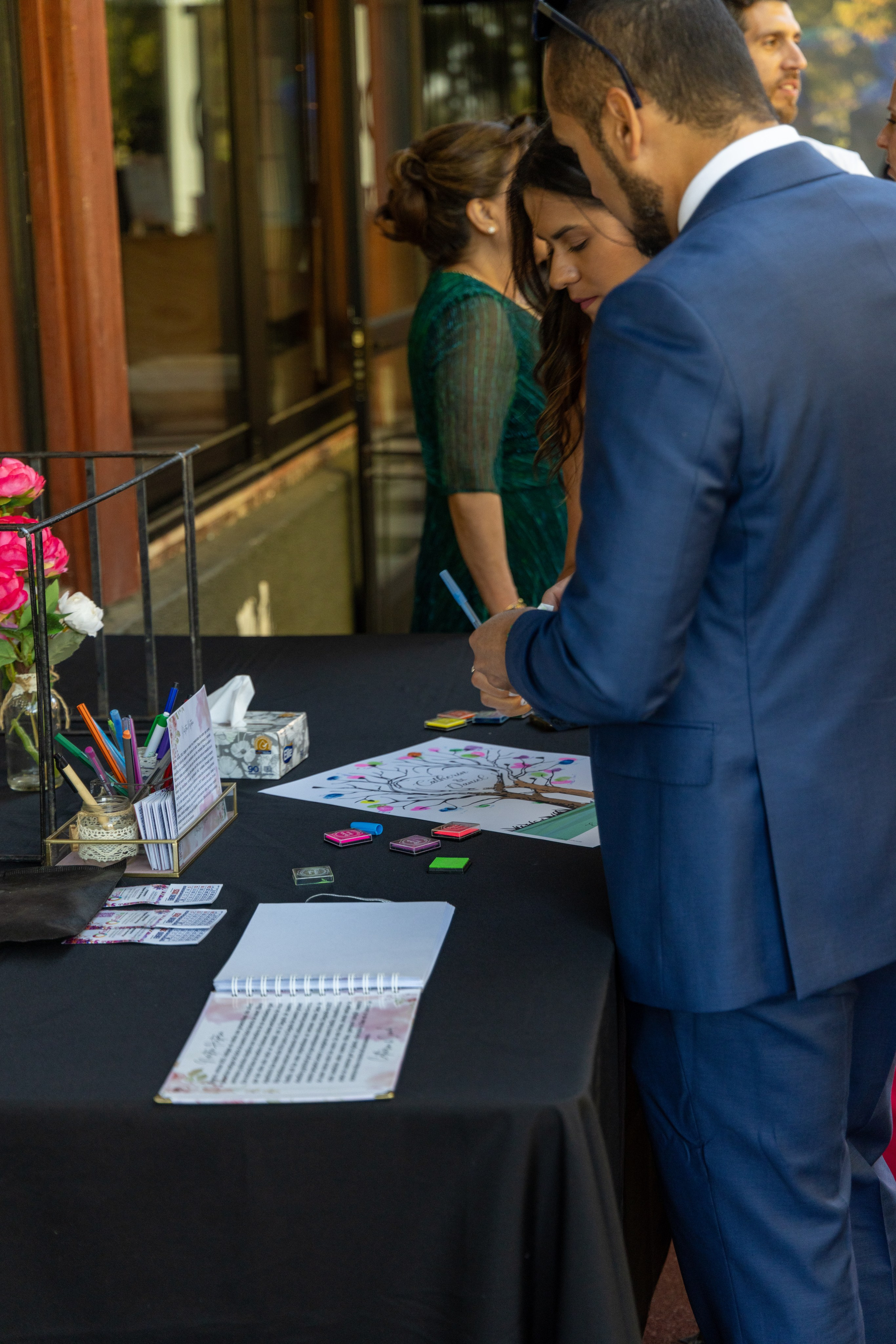 Katherin y Daniel. Dinka & Emilio - El arte de preservar lo que no se repite