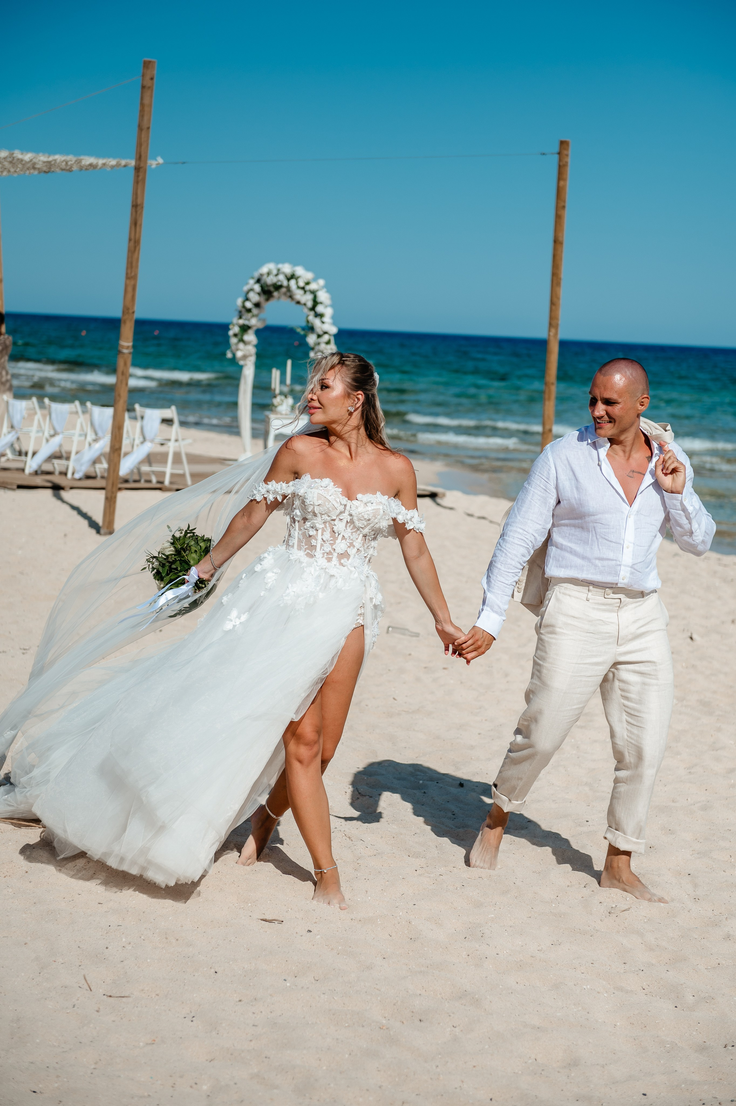 Sirens beach ceremony. AdrianOltean.wfolio.pro