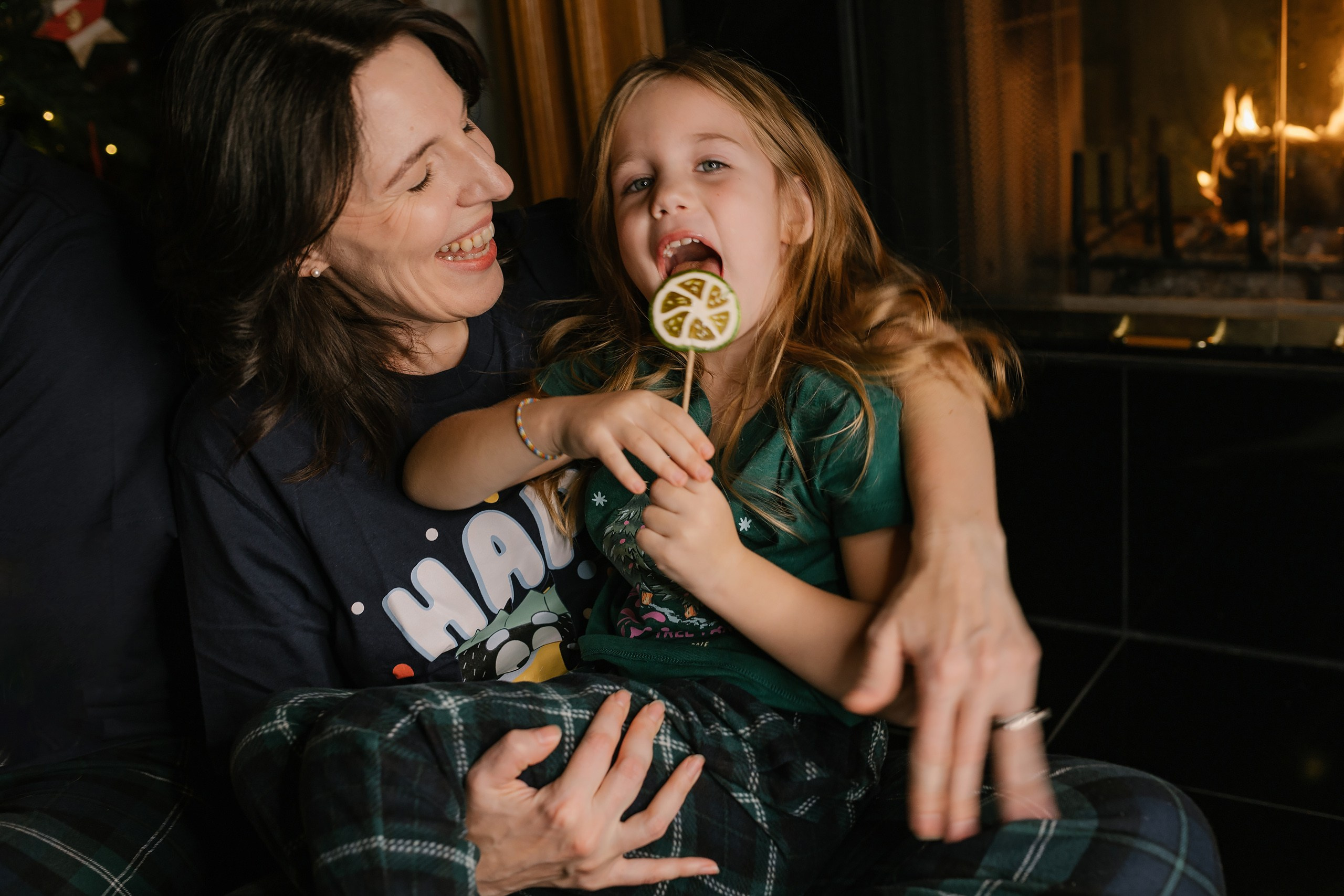 12.07.2025 Christmas Photoshoot. Wedding family event photographer in Chicago Nick Yushevich