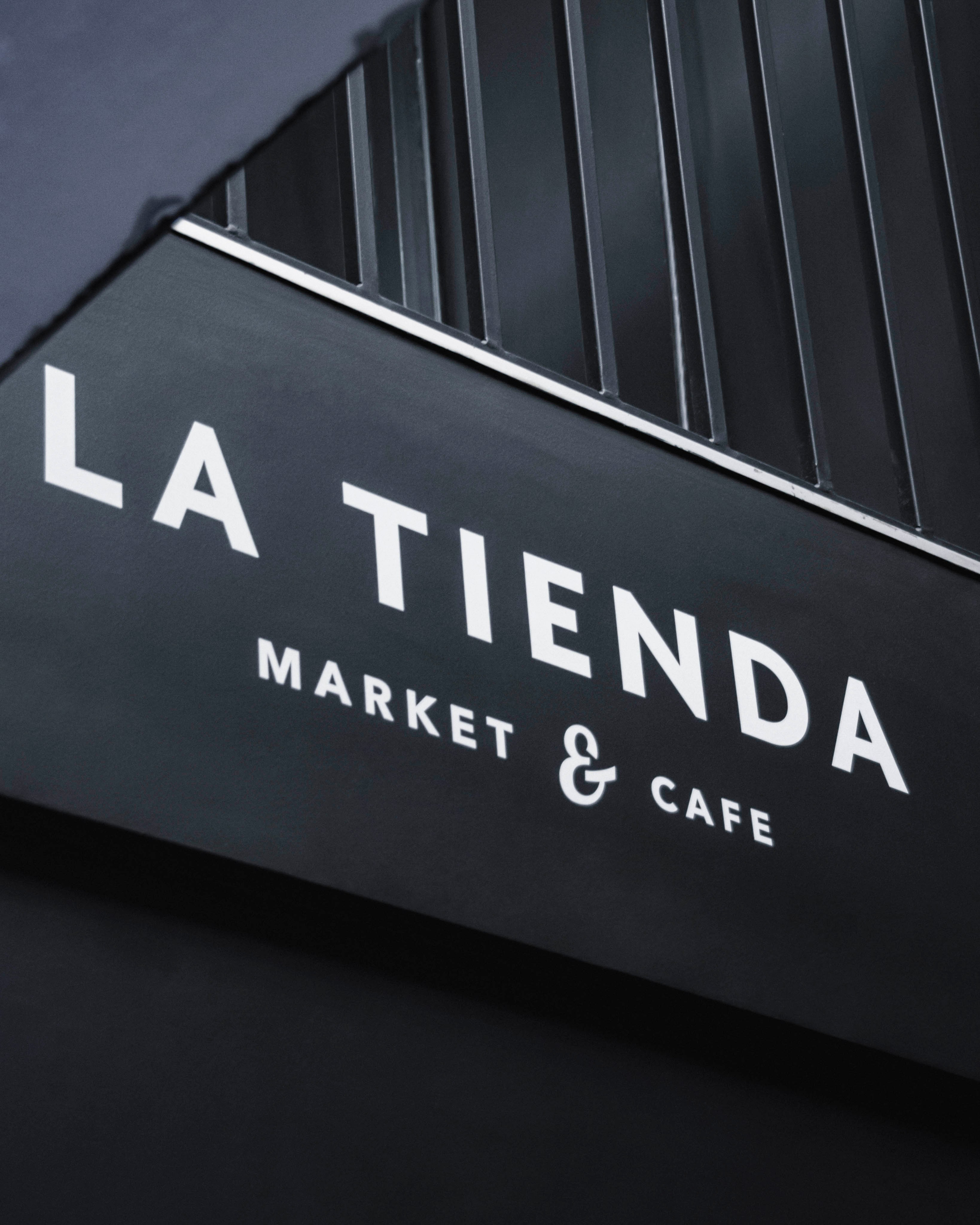 La tienda. Zhukov studio