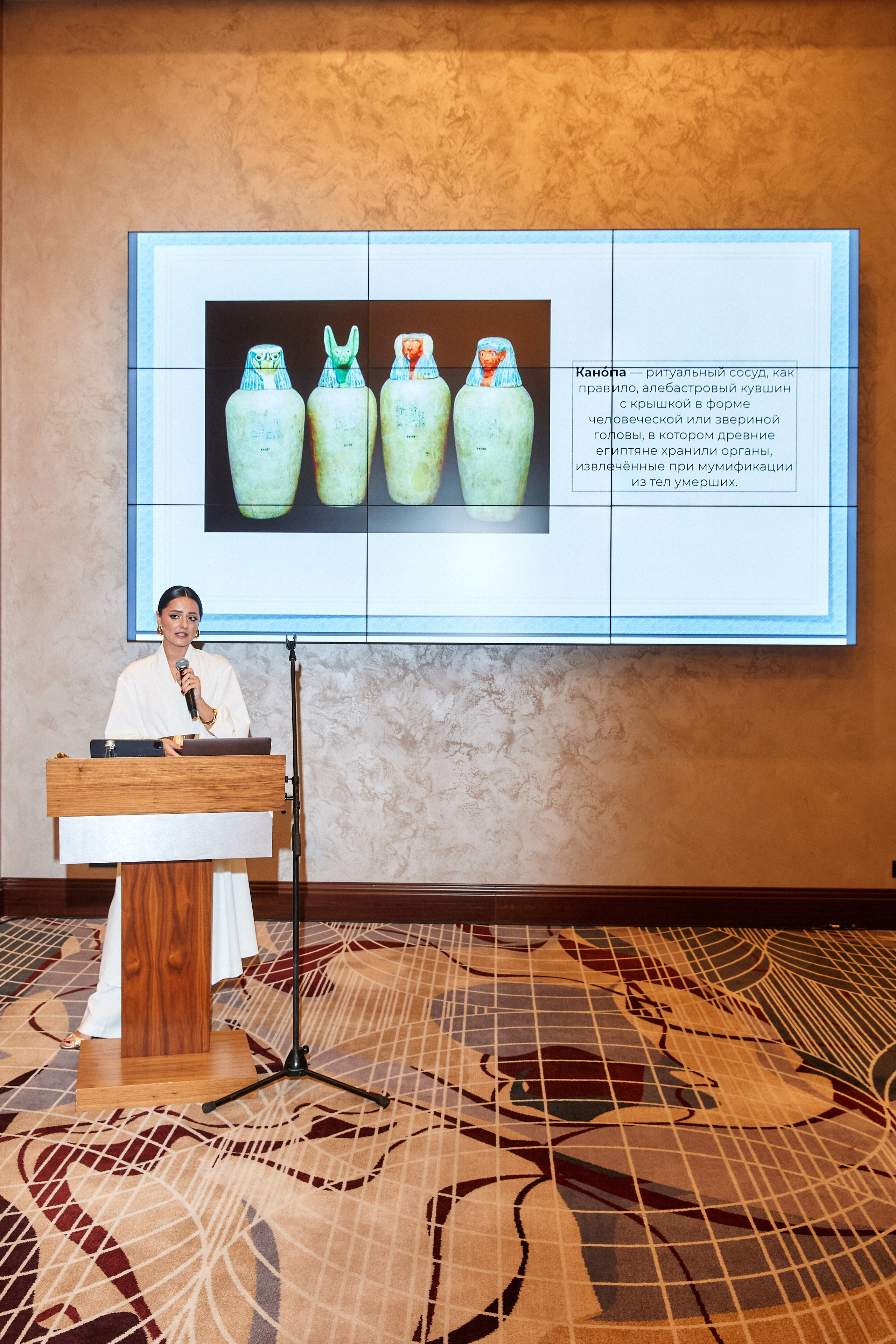 Conference by Daria Oskin. Destination wedding and fashion photographer in Riga Igor Davidovich