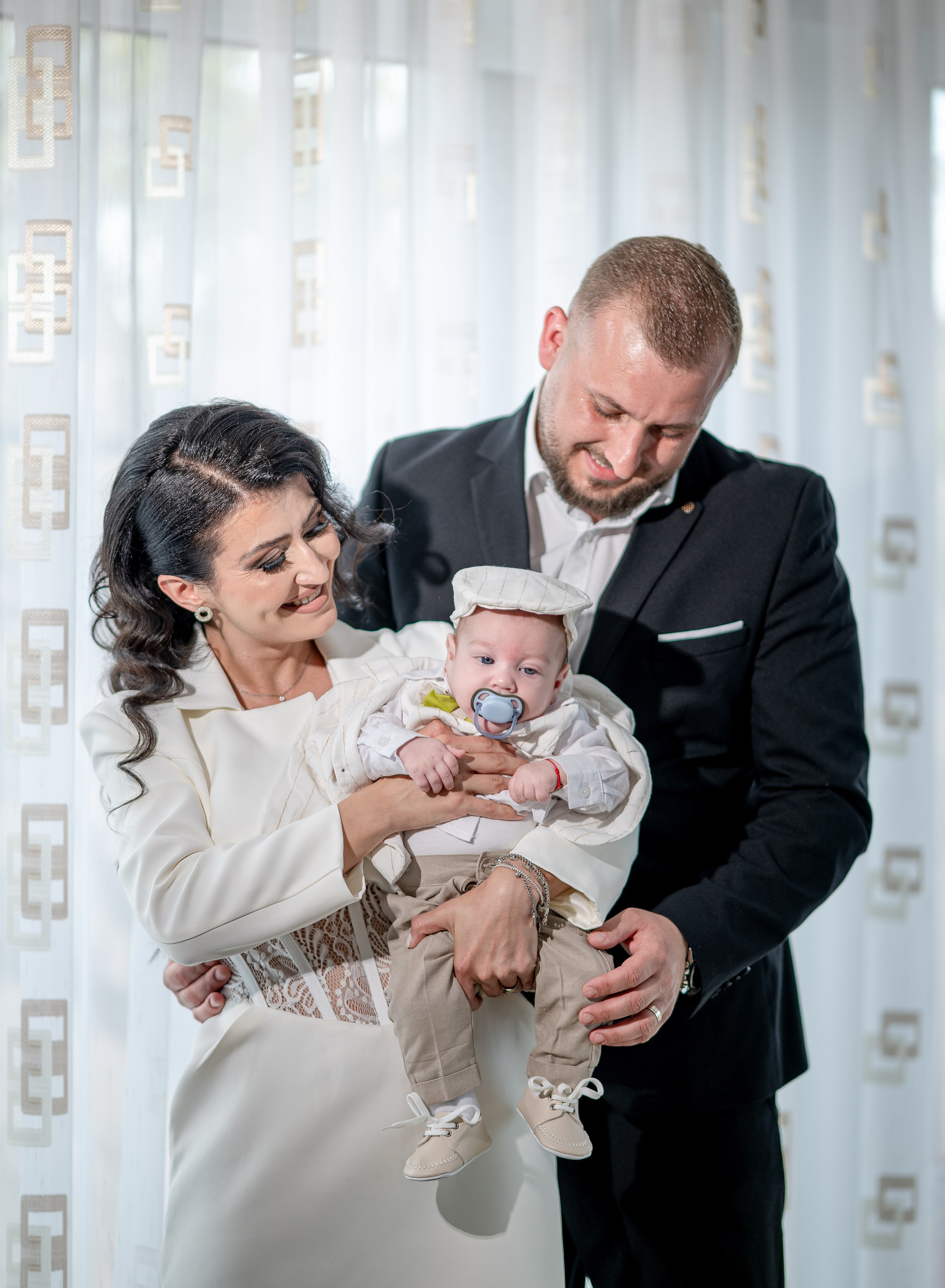BOTEZ DARIUS. Fotograf de evenimente si portret!