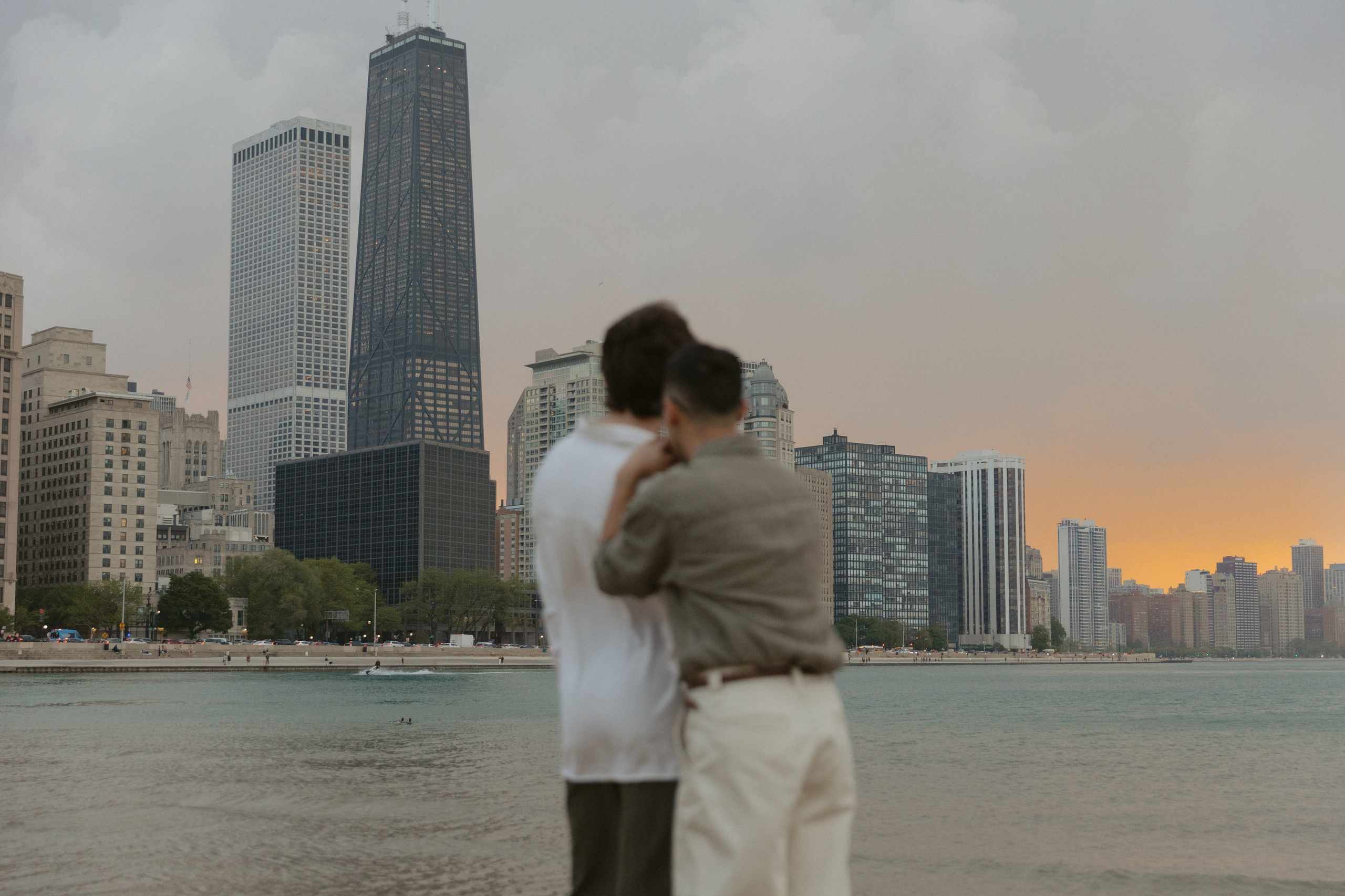 Neil&Alex. Couple photographer in Chicago