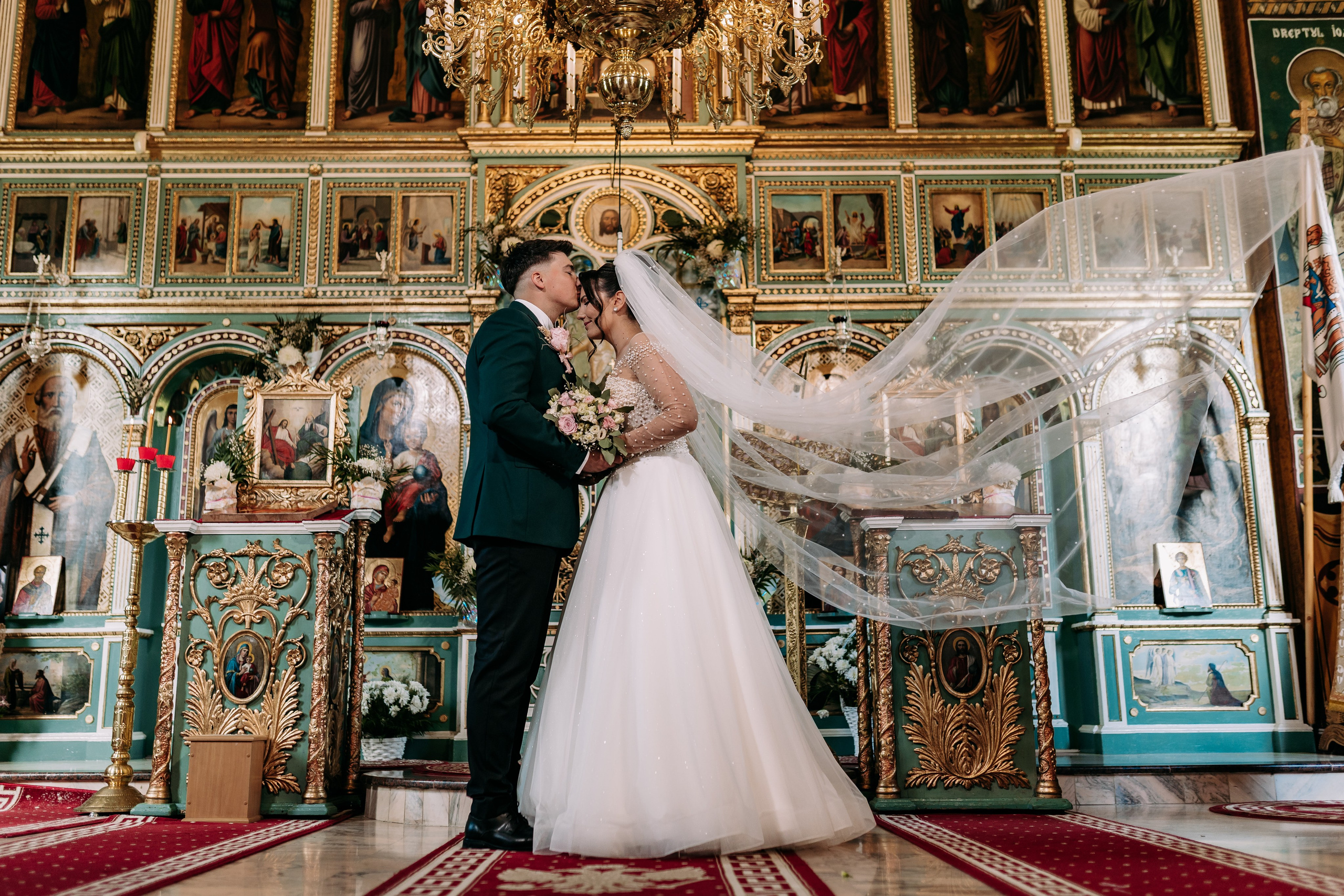 Nuntă Ana & Iulian. Photographer Miruna Buculei