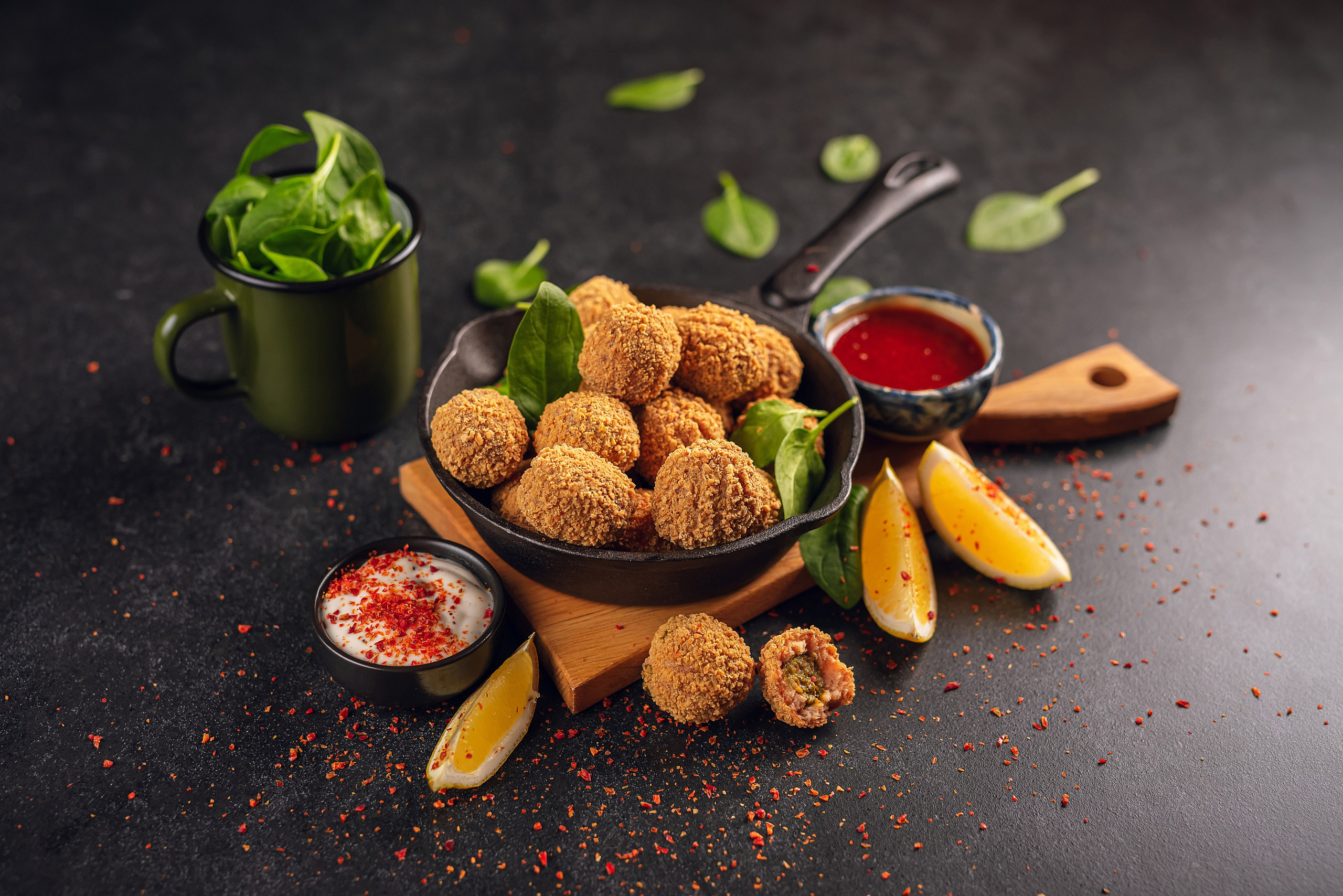 Amber Fish. Fotogrāfs Rīgā. Gīmenes, individuālās un dažādu produktu fotosesijas